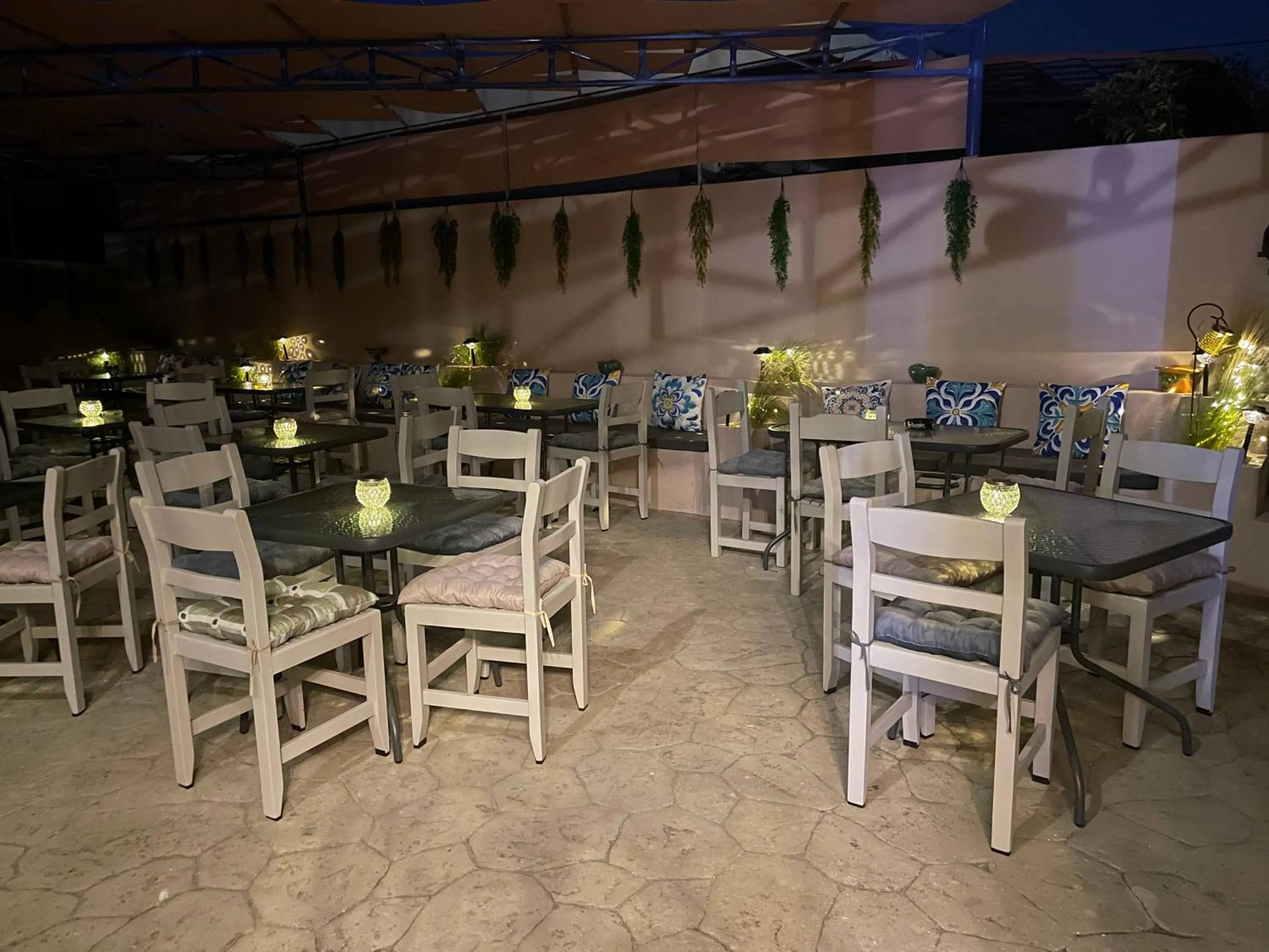 Patio in Hotel Kourkoumelata