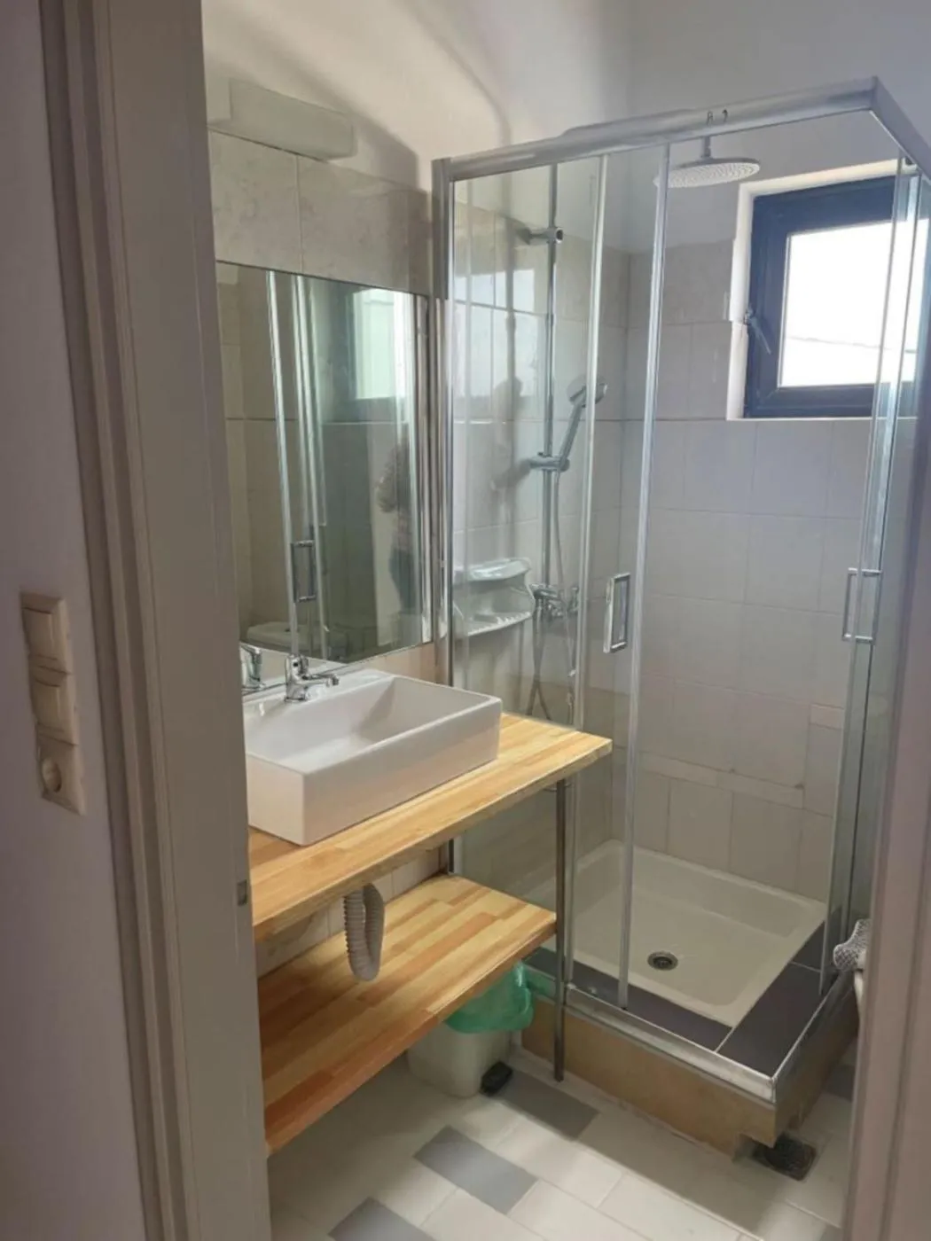 Bathroom in Hotel Kourkoumelata