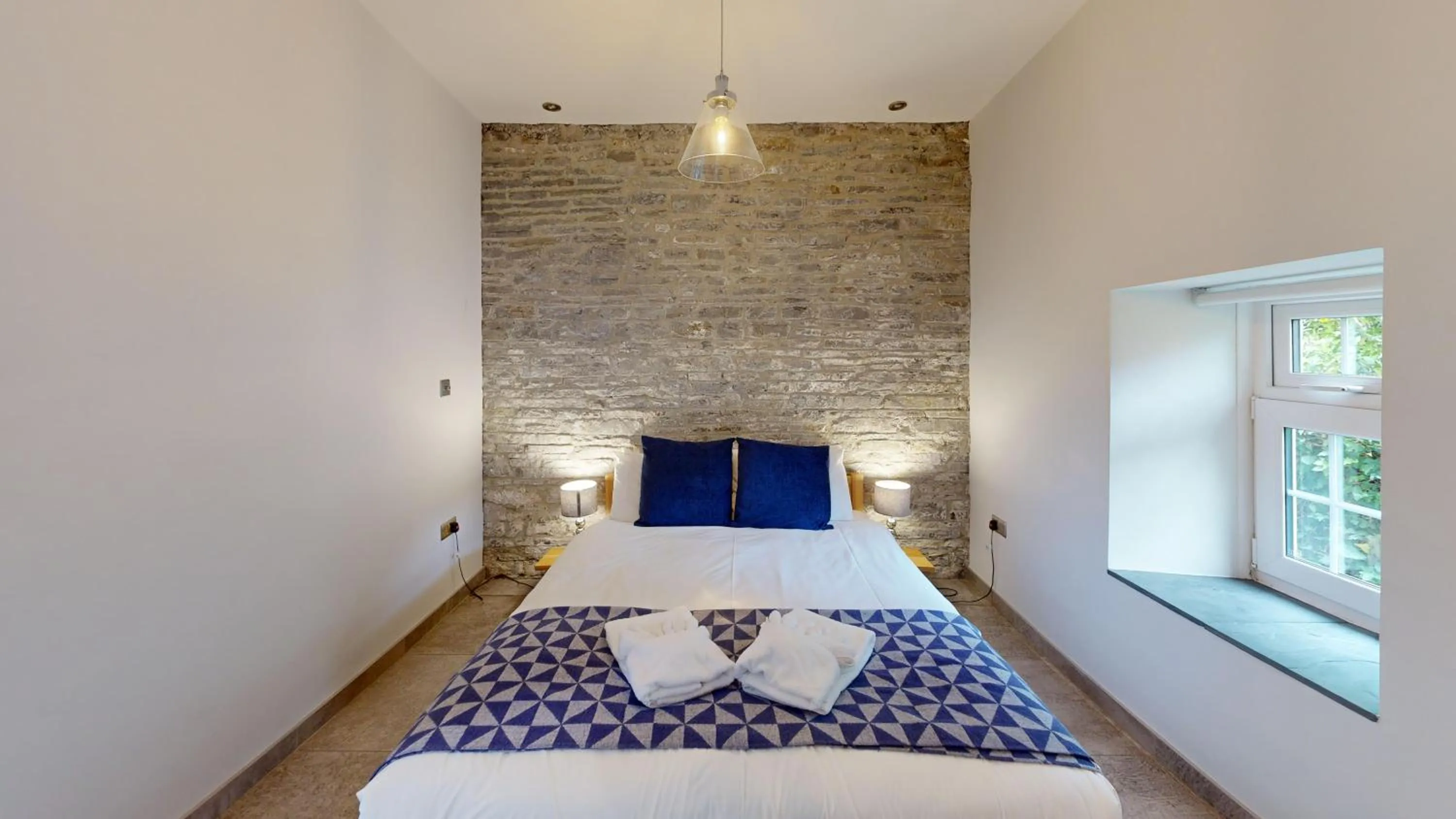 Bedroom, Bed in Swansea Valley Holiday Cottages