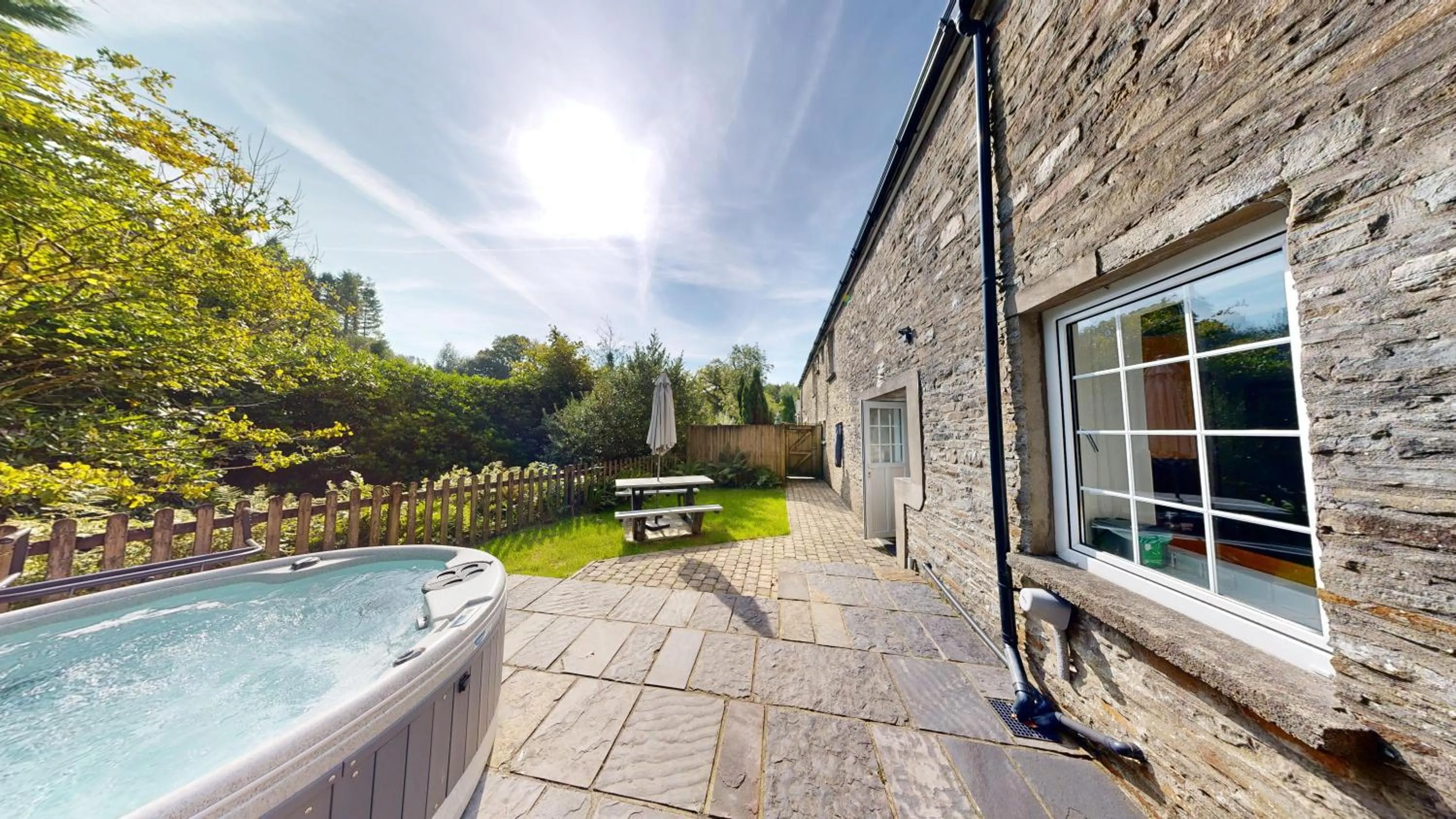 Hot Tub in Swansea Valley Holiday Cottages