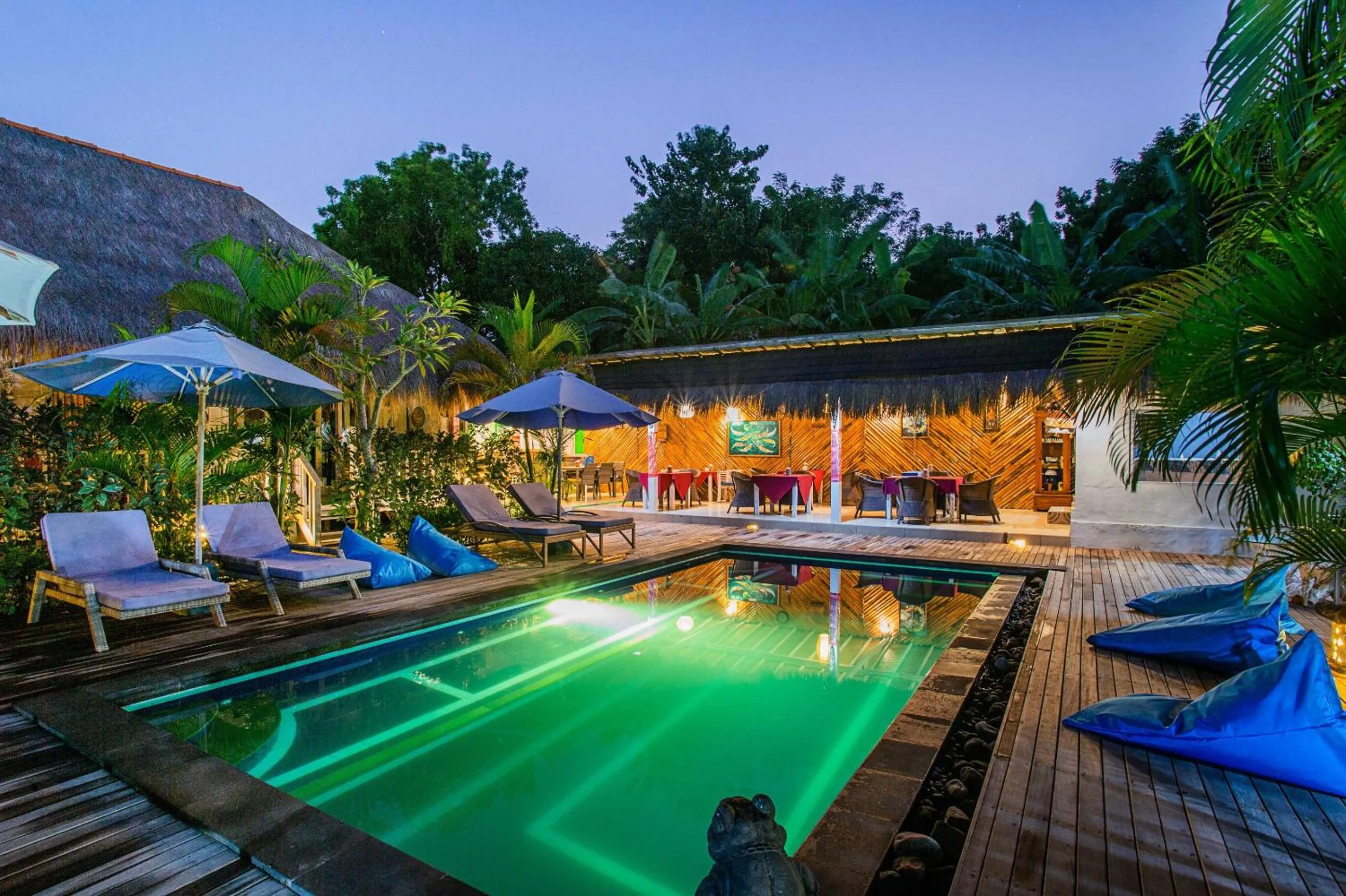 Swimming pool in Naturale Villas
