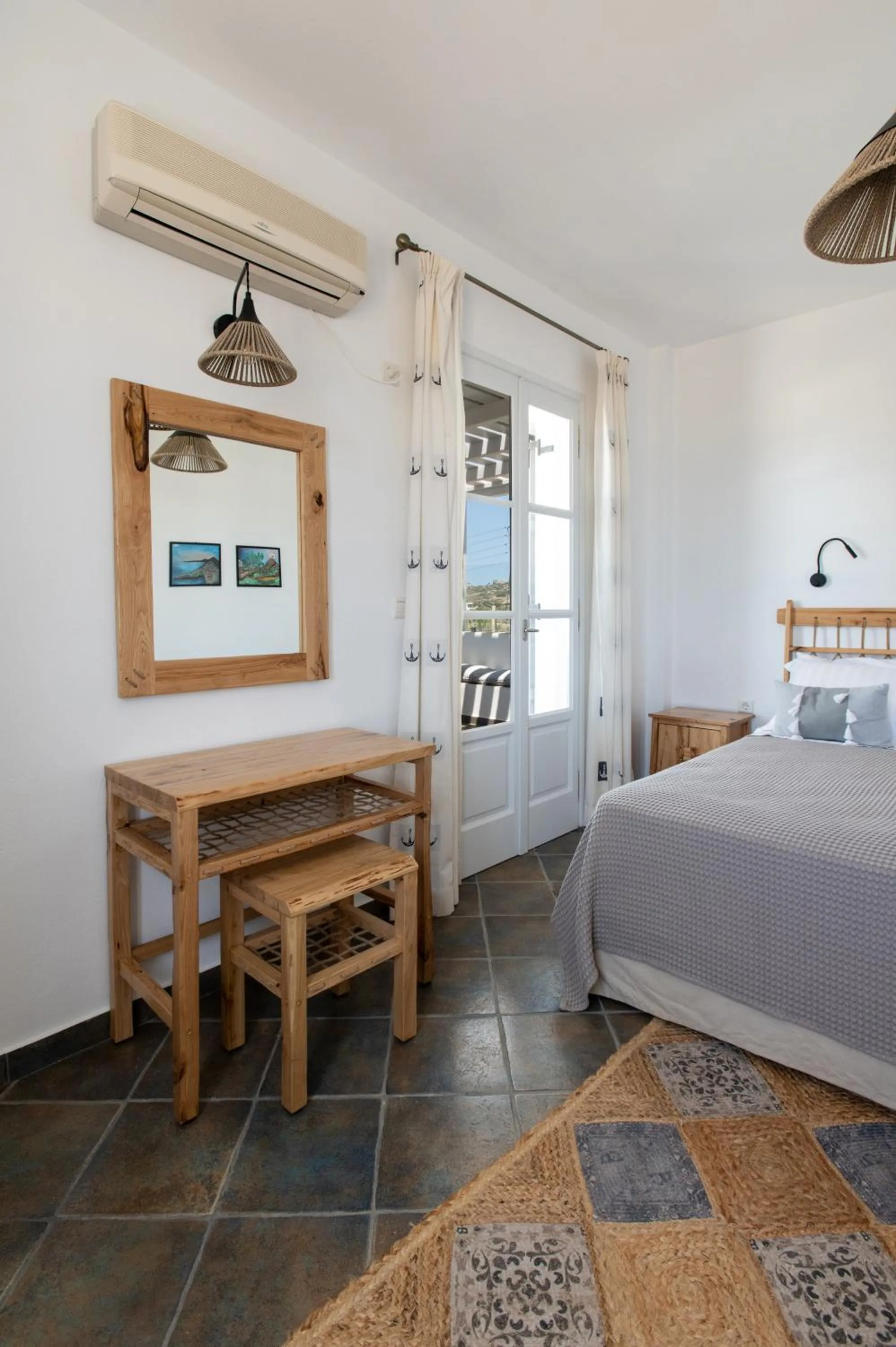 Bedroom, Bed in Sea Lilies Suites