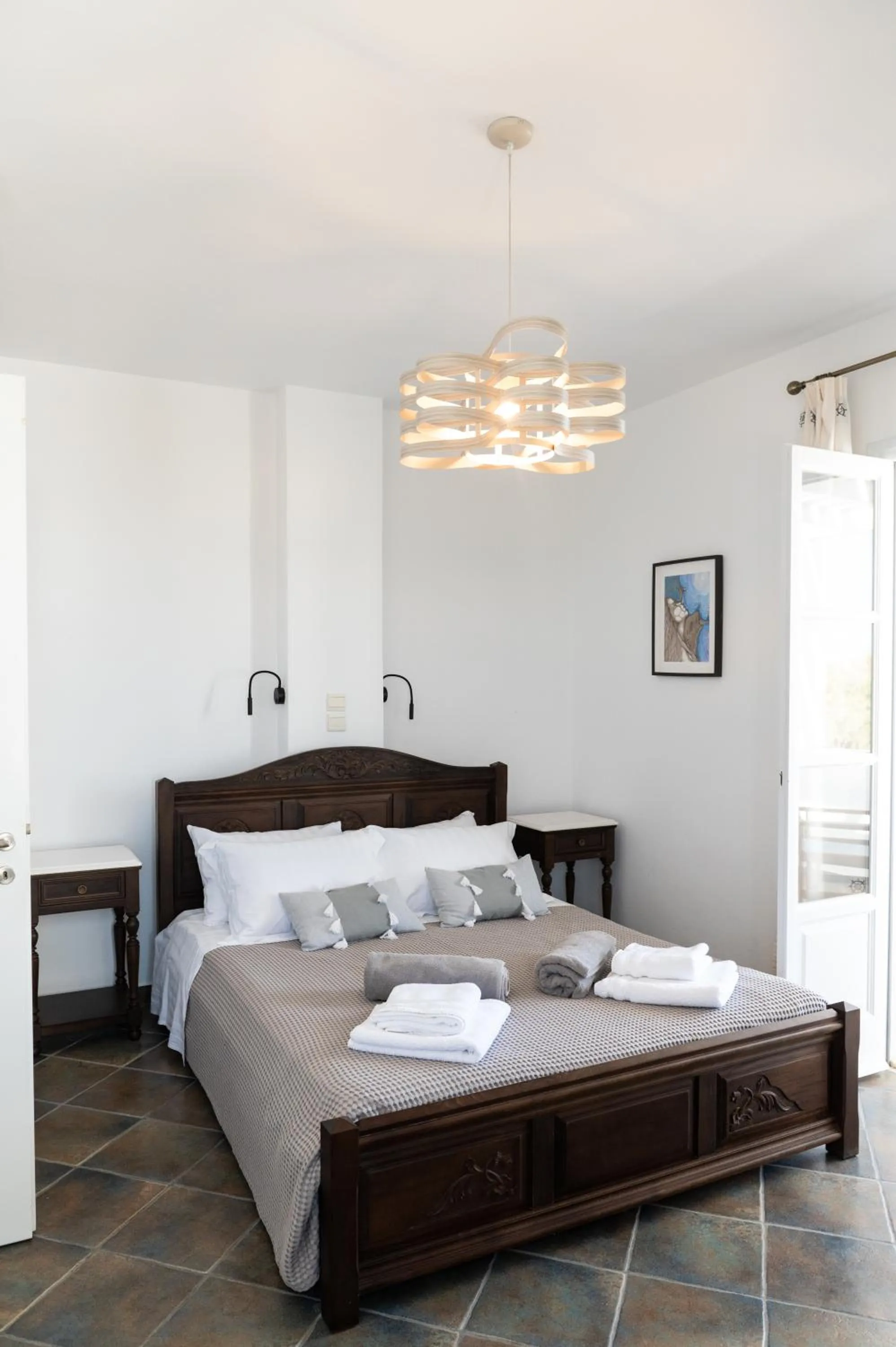 Bed in Sea Lilies Suites