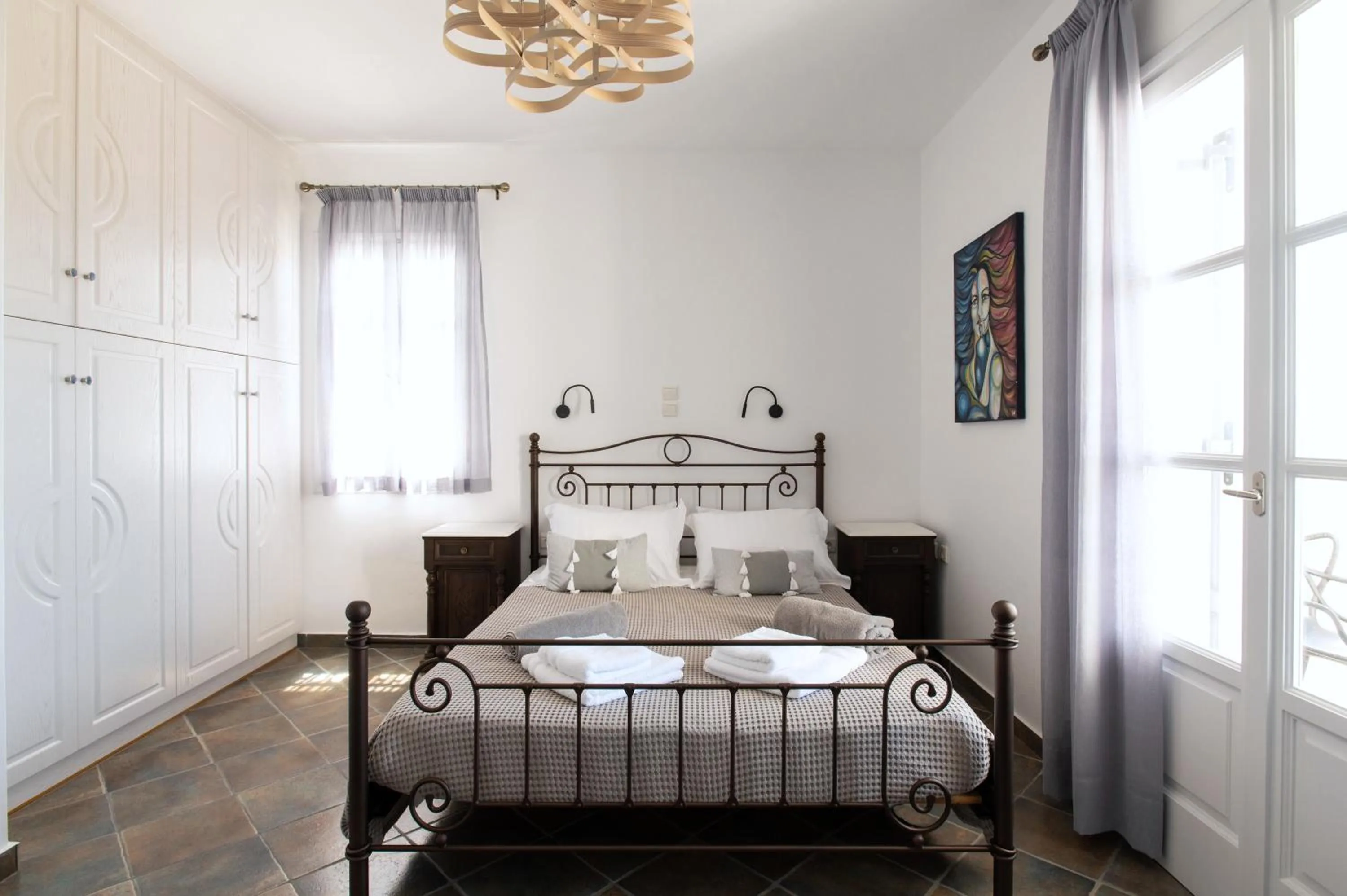 Bed in Sea Lilies Suites