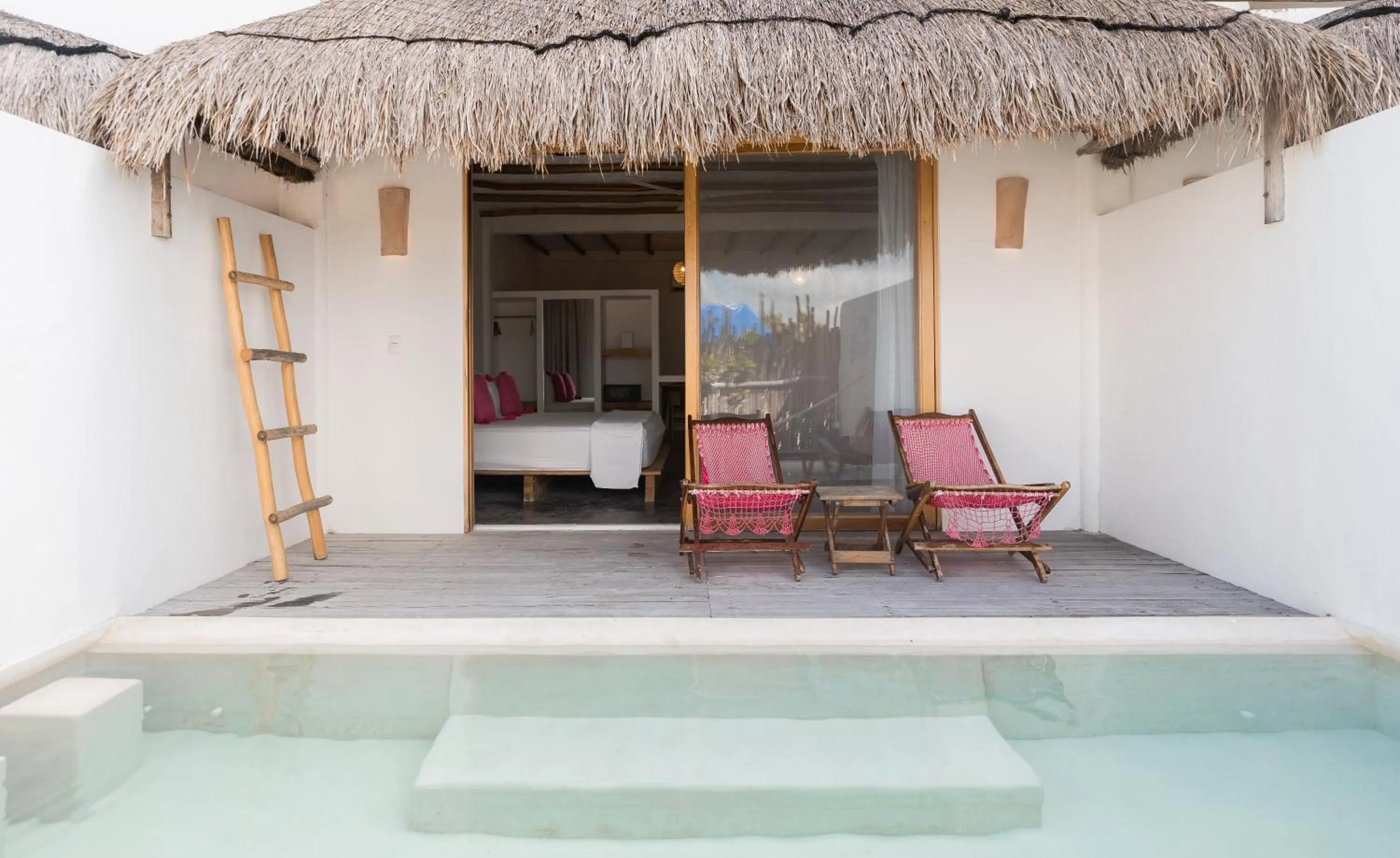Swimming pool in Punta Blanca Beach House