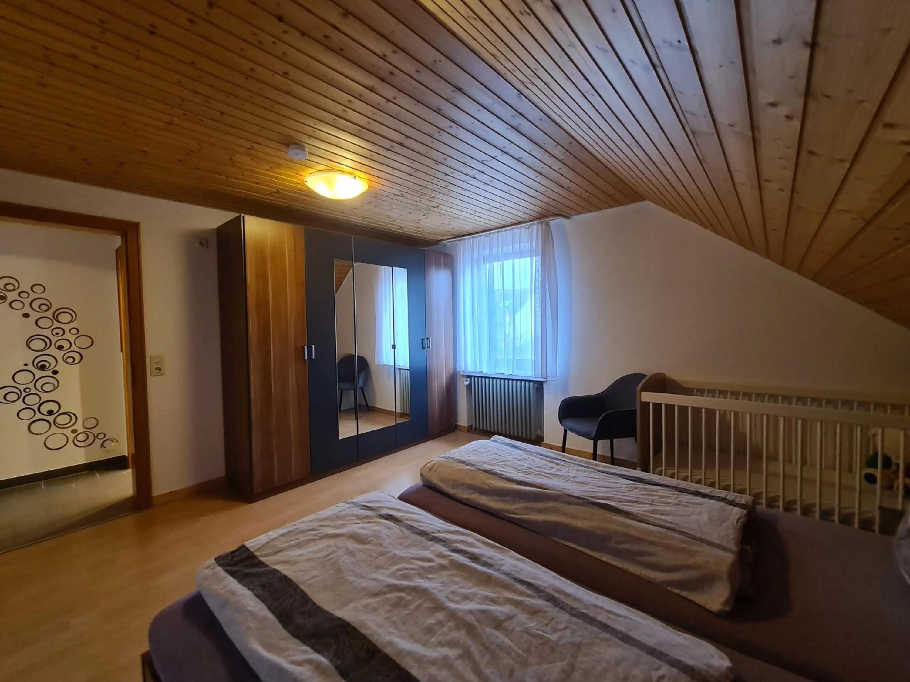 Bedroom, Bed in Haus Blume