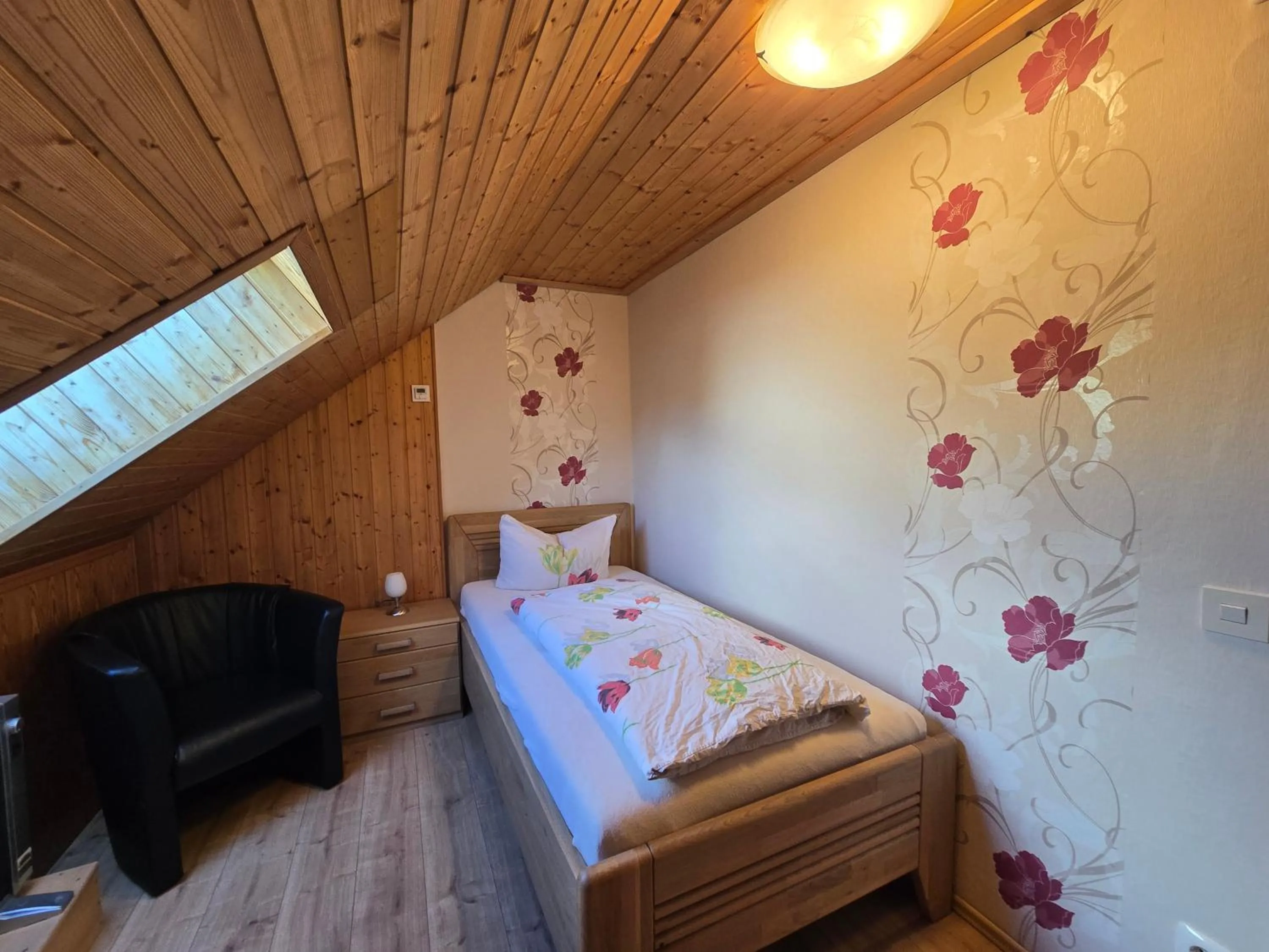 Bedroom, Bed in Haus Blume