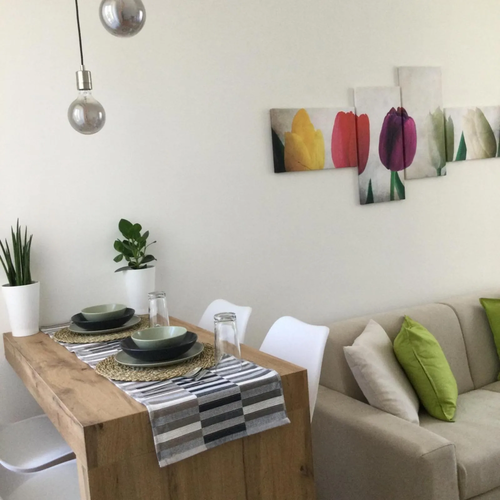 Dining area in Natural Mente