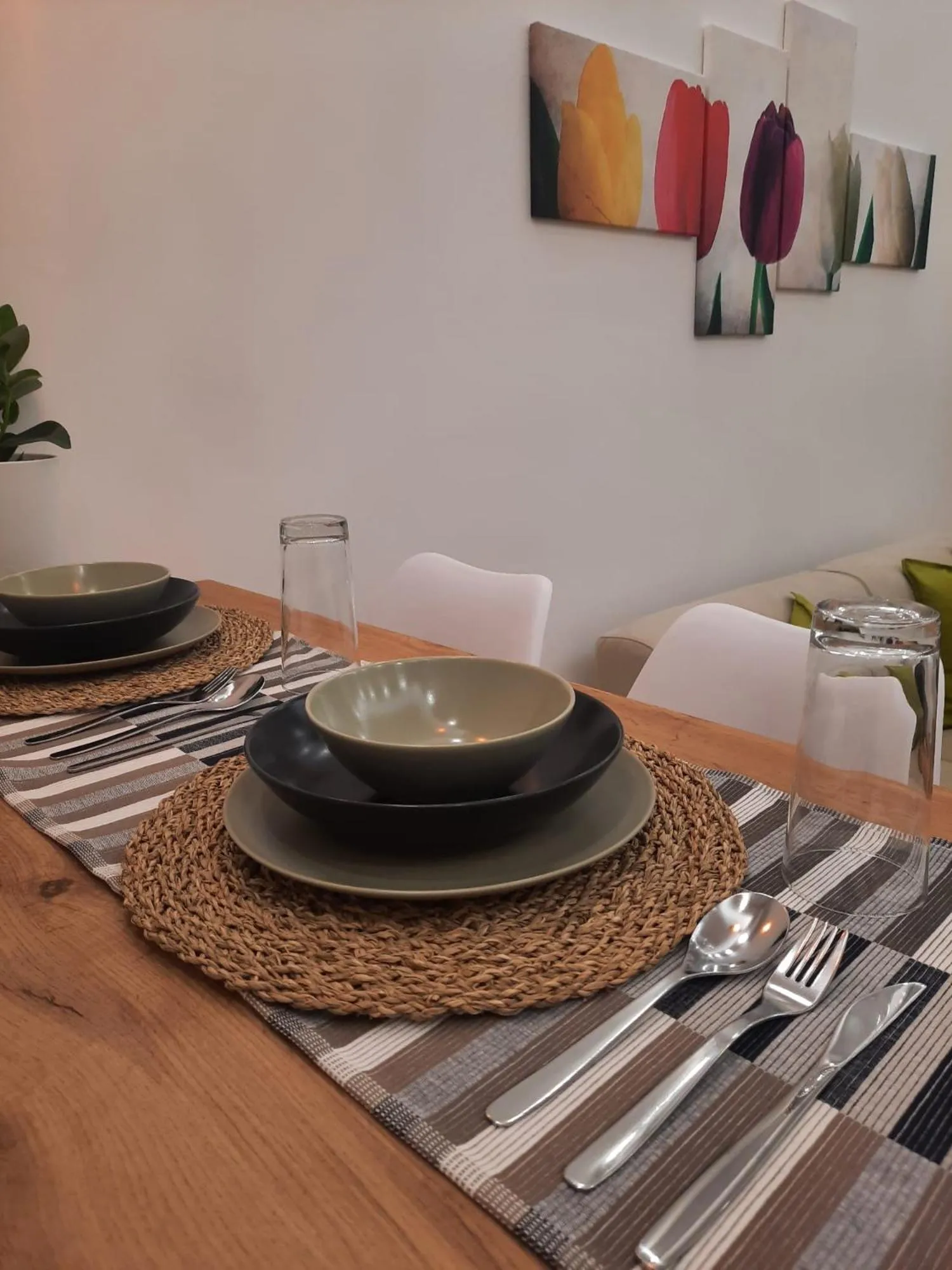 Dining area in Natural Mente