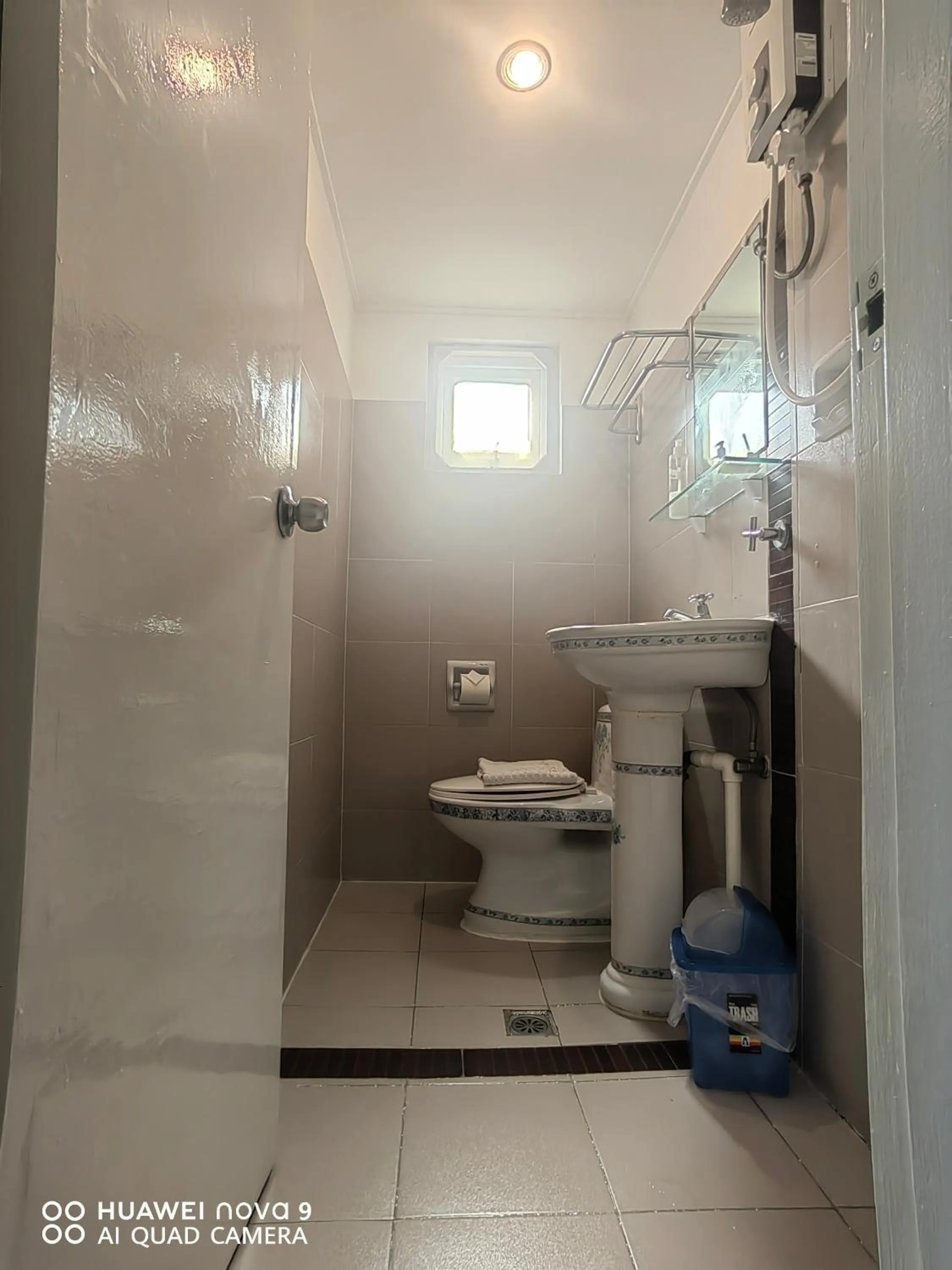 Shower in Mecasa Hotel