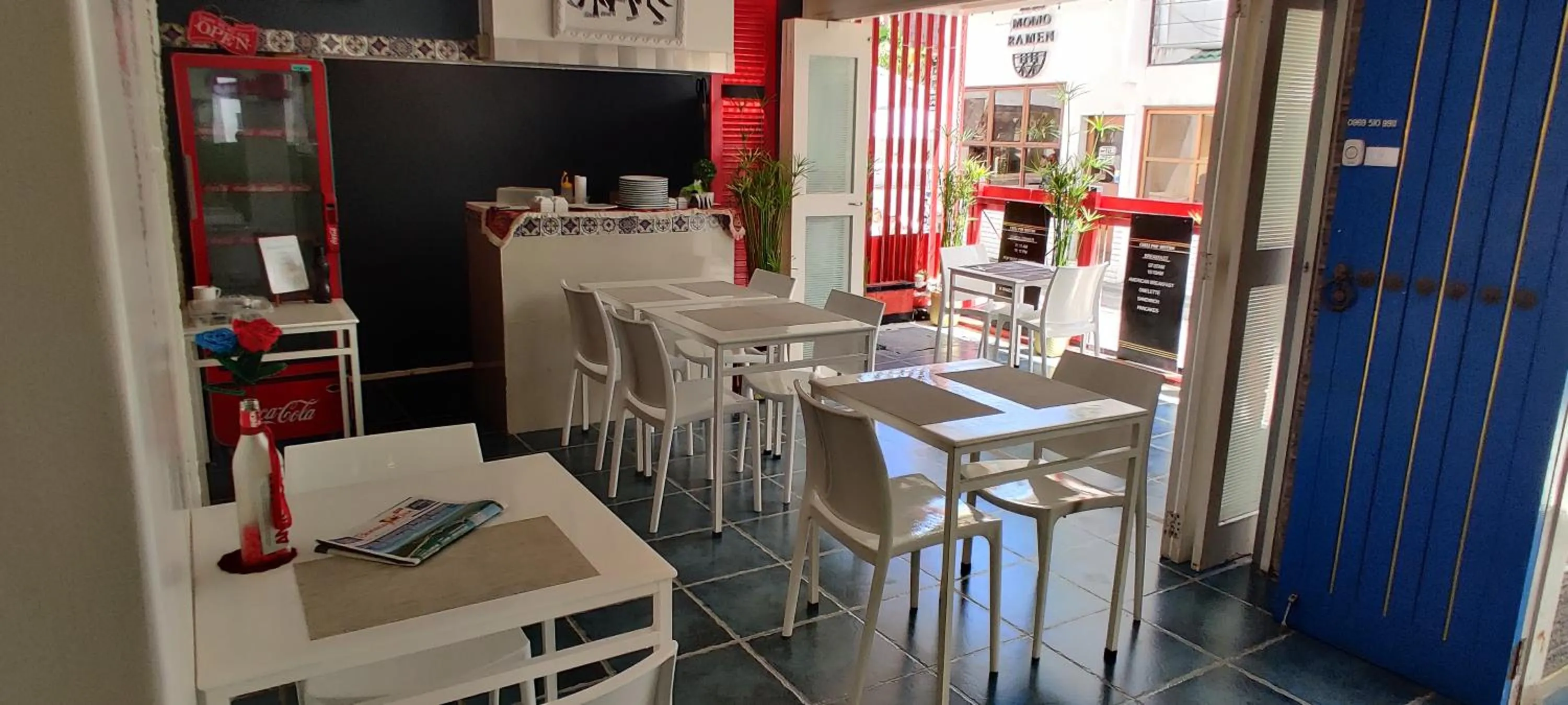 Restaurant/places to eat in Mecasa Hotel