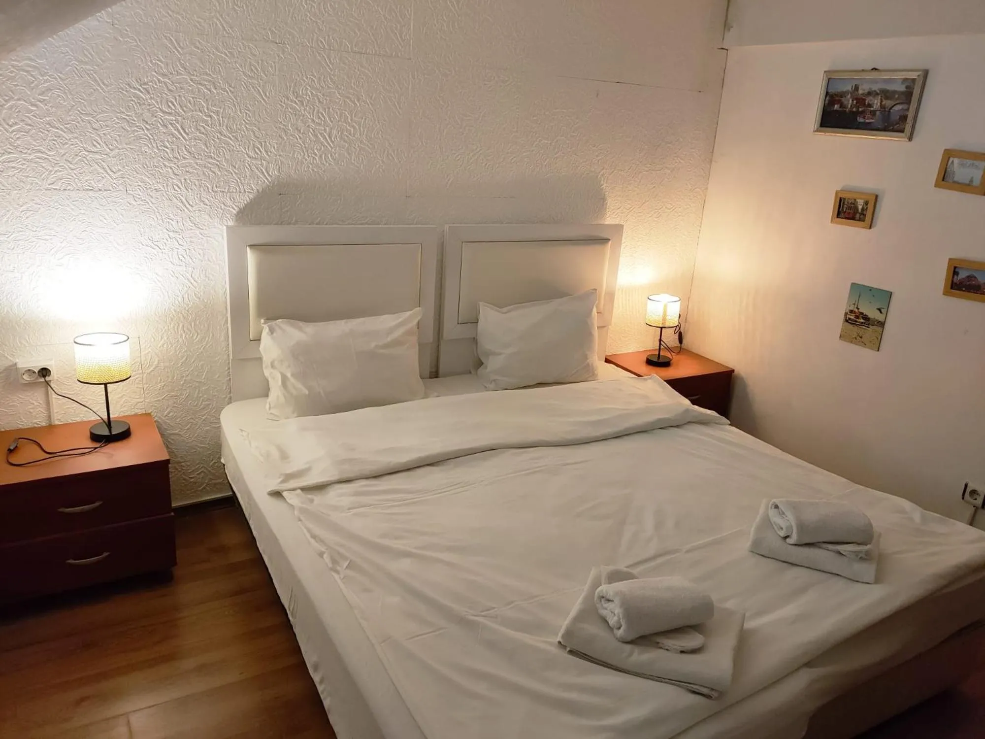 Bed in Hotel Antique