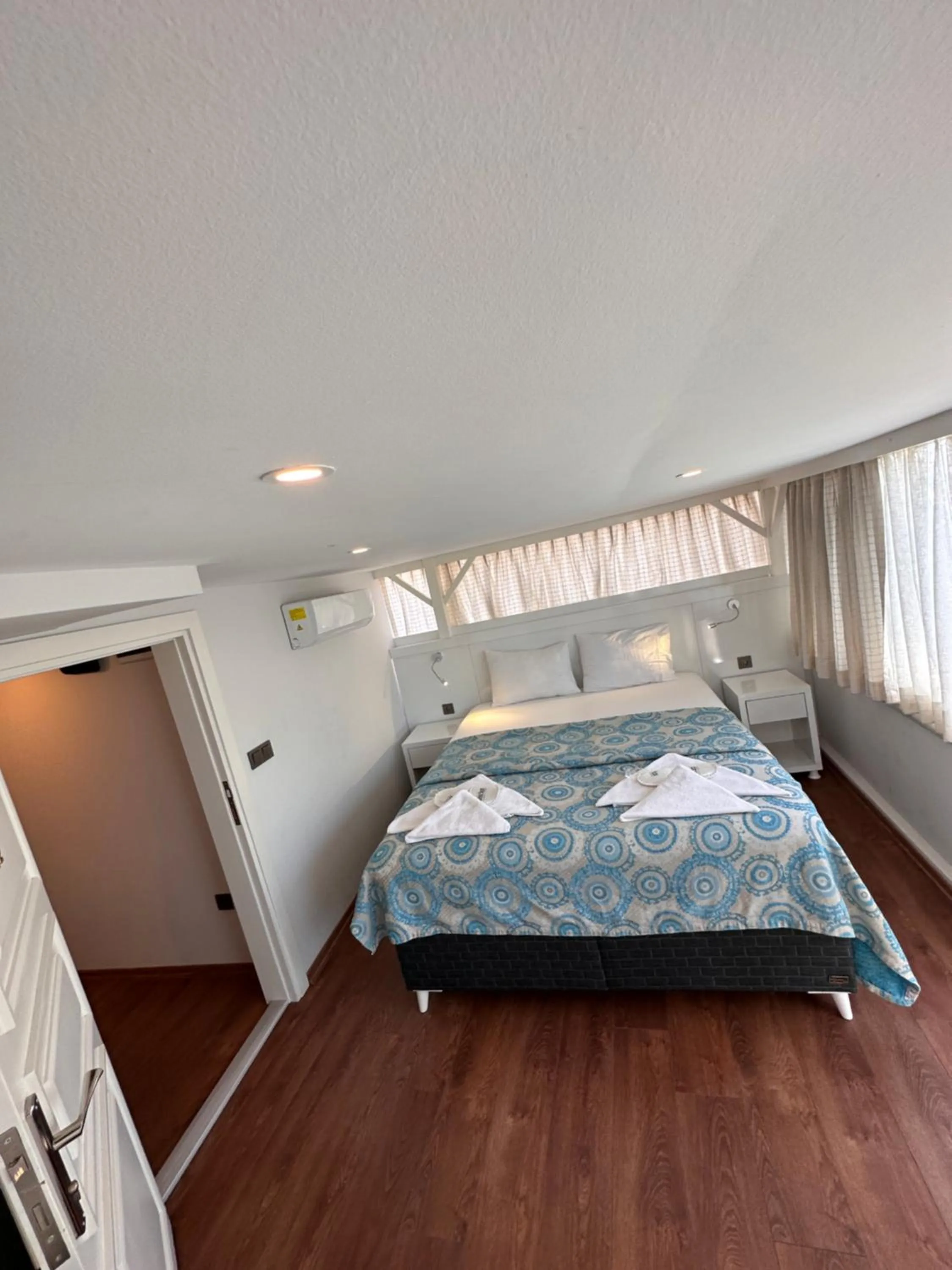 Bed in Hotel Antique