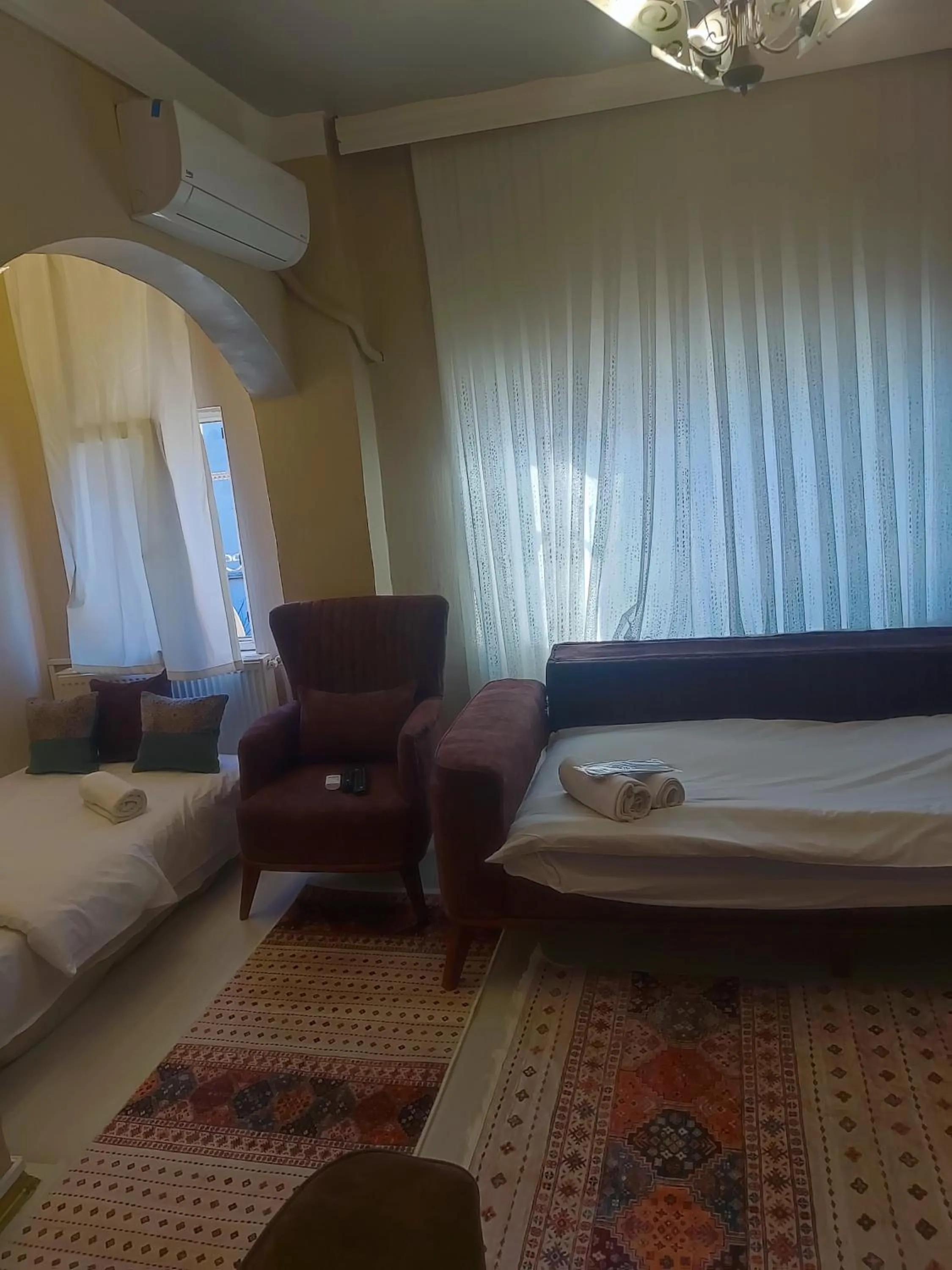 Bed in Hotel Antique