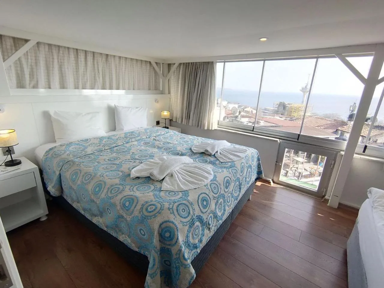 Bed in Hotel Antique