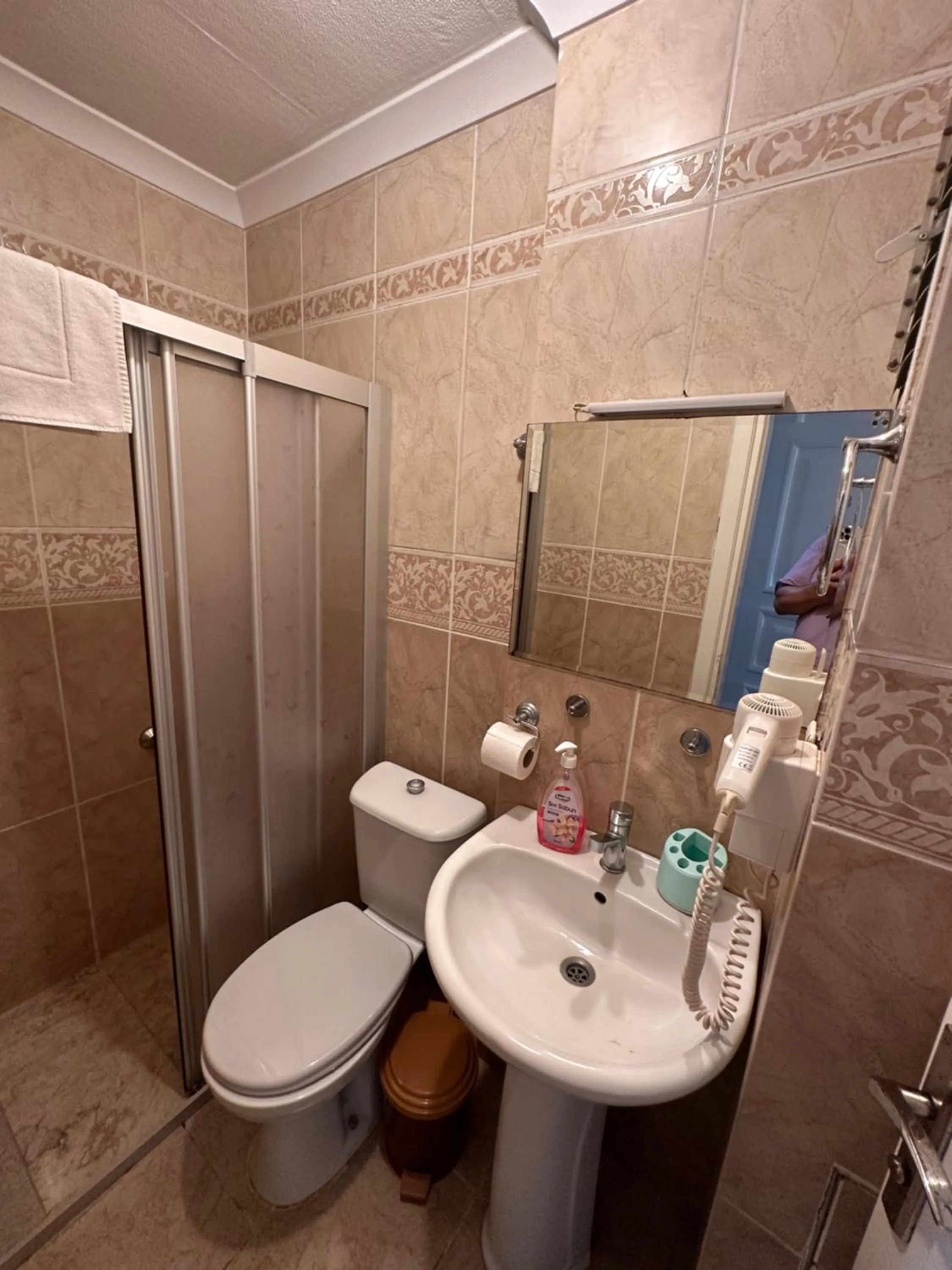 Bathroom in Hotel Antique