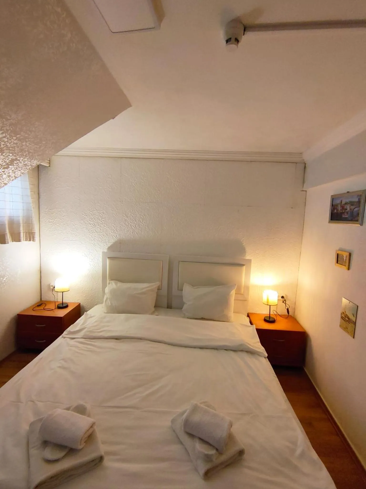 Bed in Hotel Antique