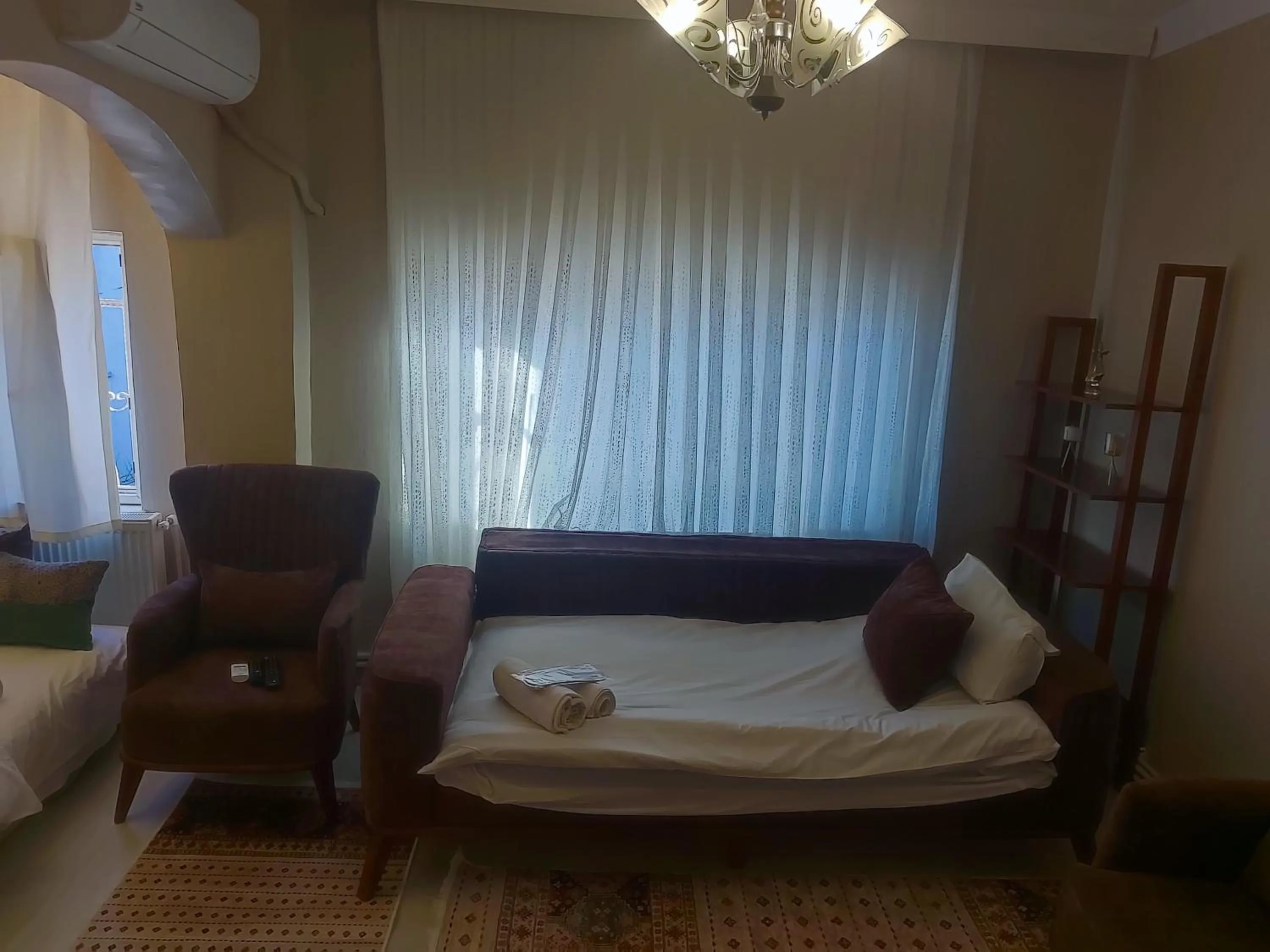 Bed in Hotel Antique