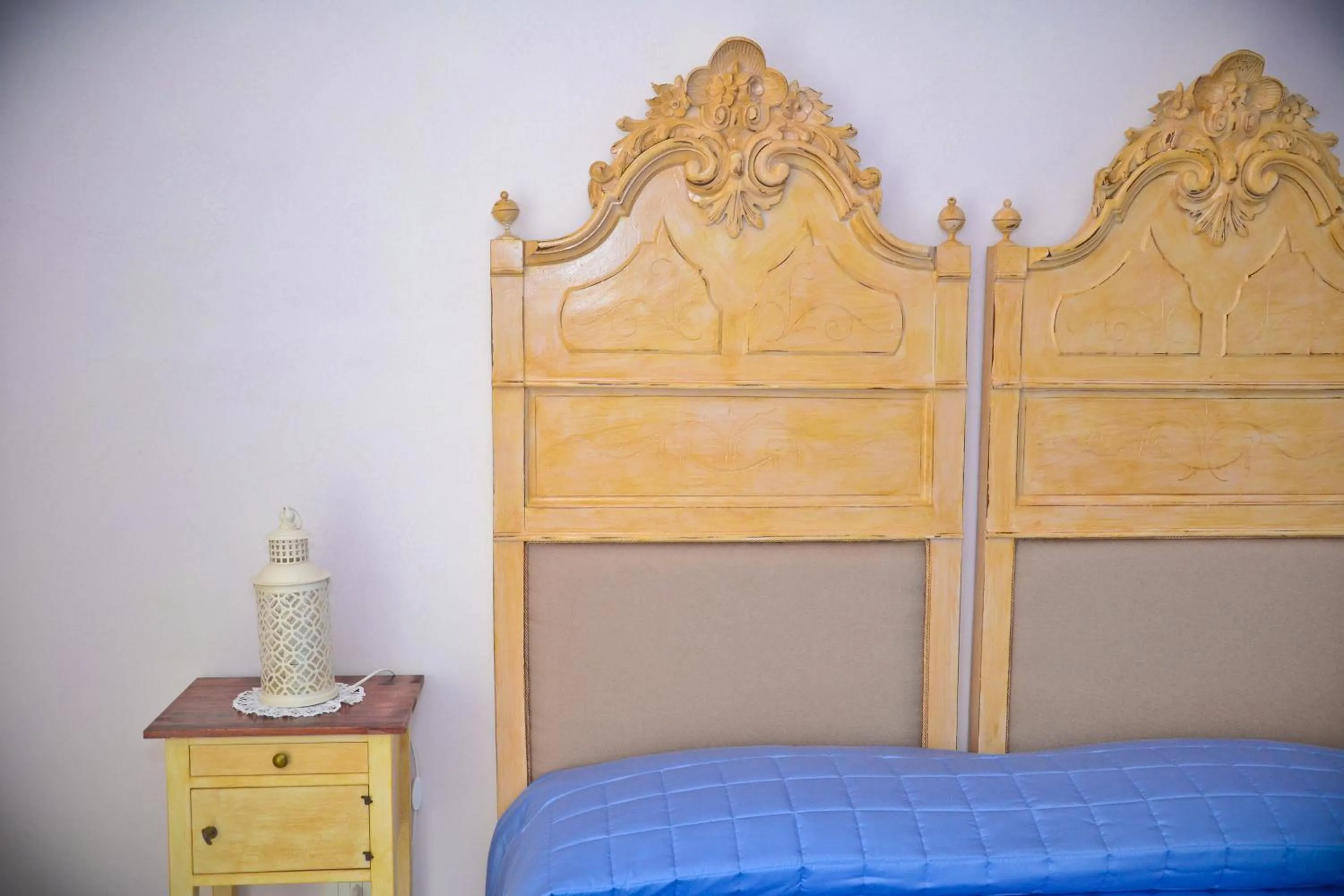 Decorative detail, Bed in Dimora delle Rondini