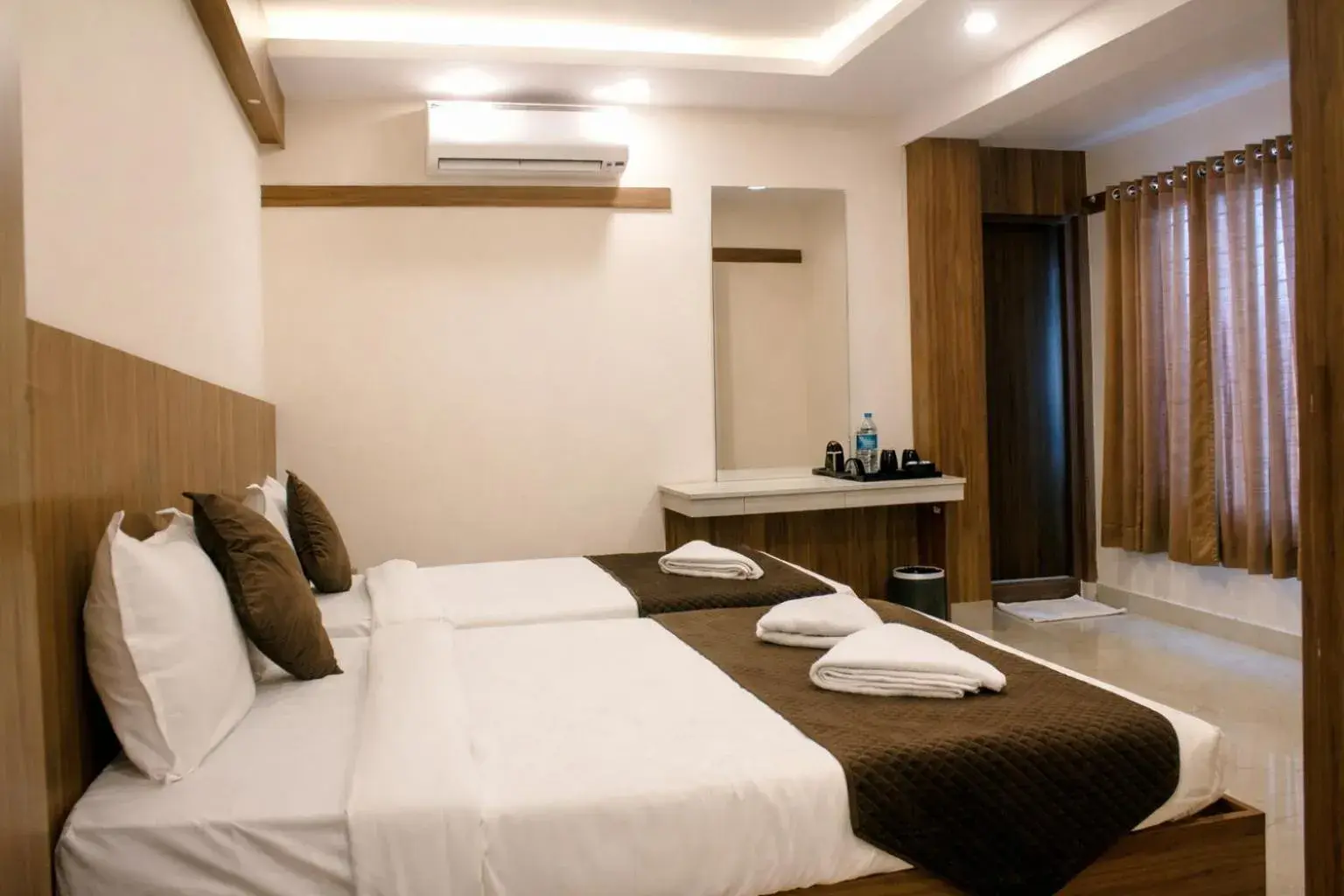 Bedroom, Bed in Hotel Sakura Inn Bedroom, Bed in Hotel Sakura Inn