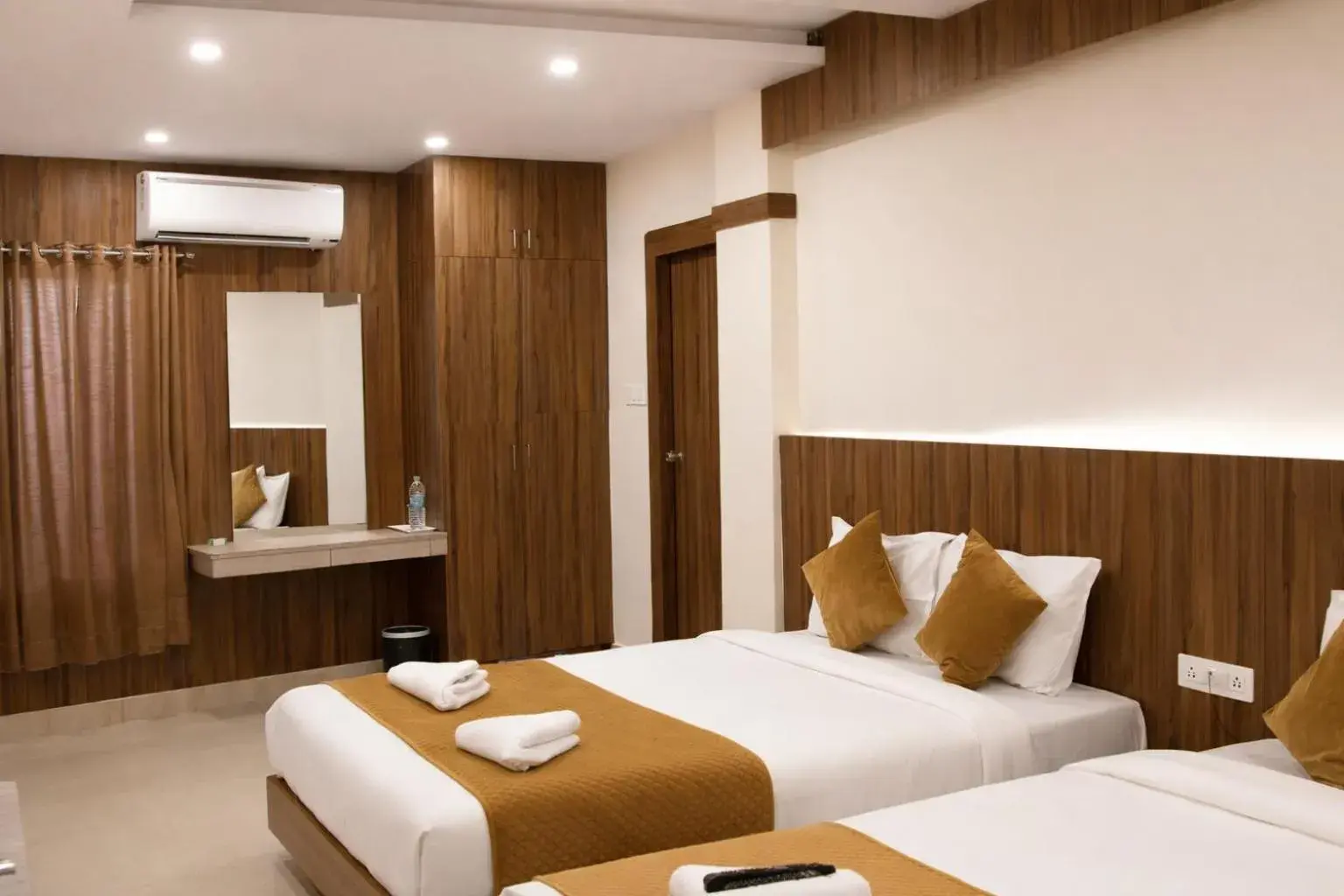 Bedroom, Bed in Hotel Sakura Inn Bedroom, Bed in Hotel Sakura Inn