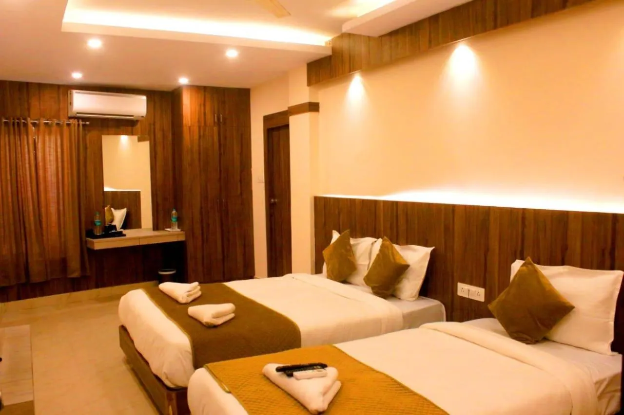 Photo of the whole room, Bed in Hotel Sakura Inn