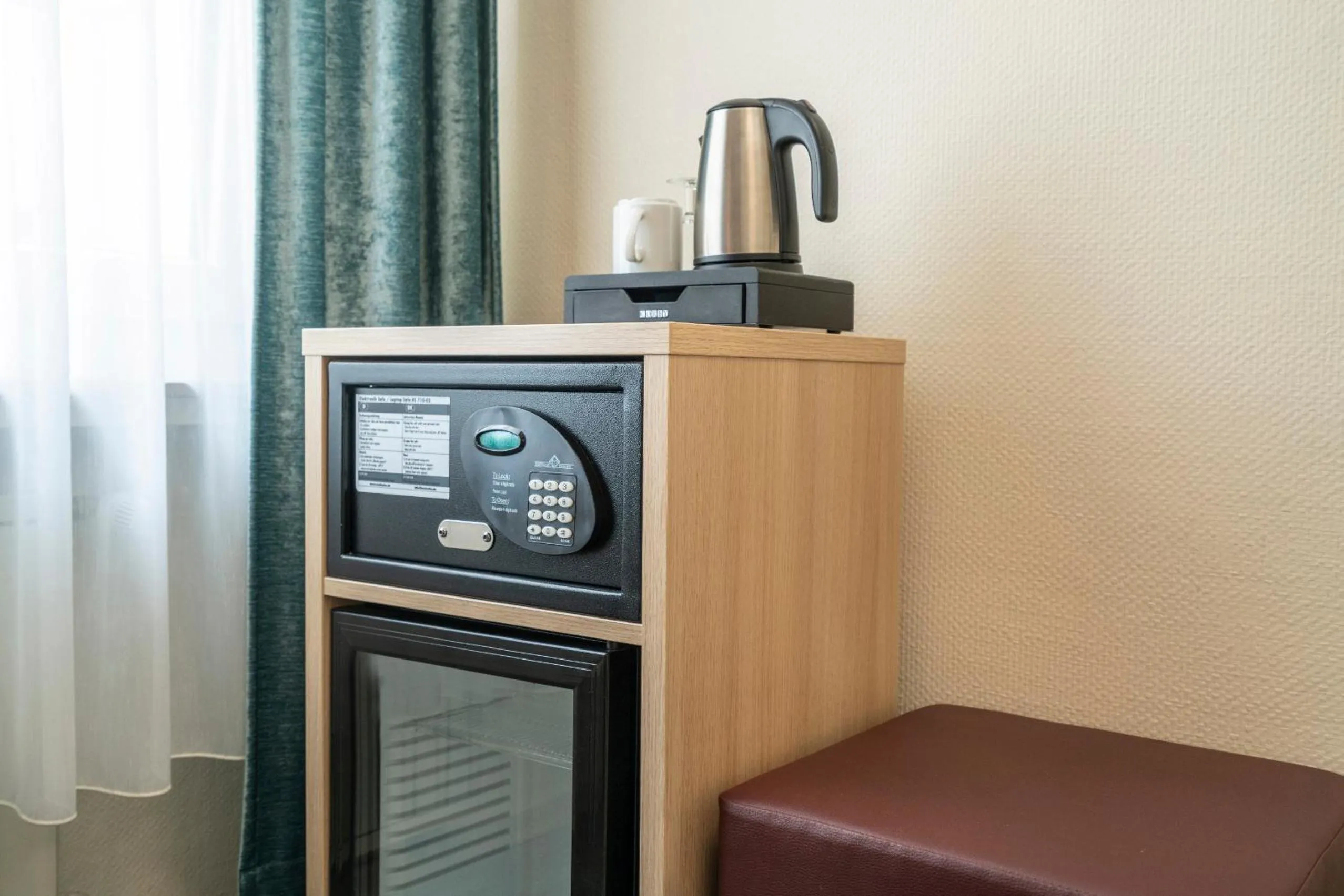 Coffee/tea facilities in NP Hotel Königshof