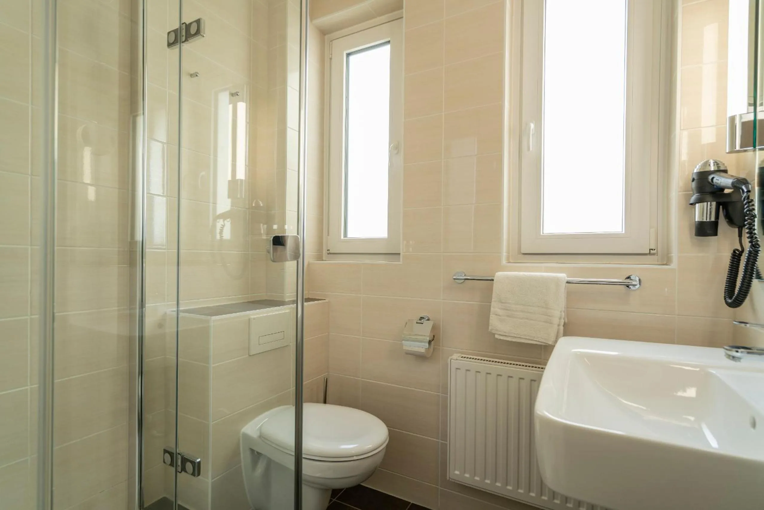 Bathroom in NP Hotel Königshof