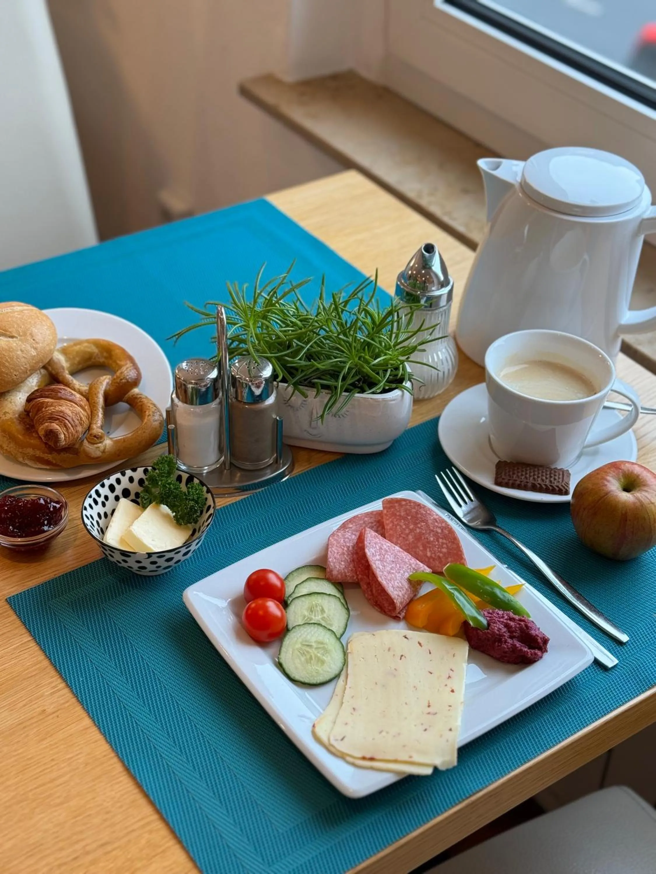 Breakfast in NP Hotel Königshof