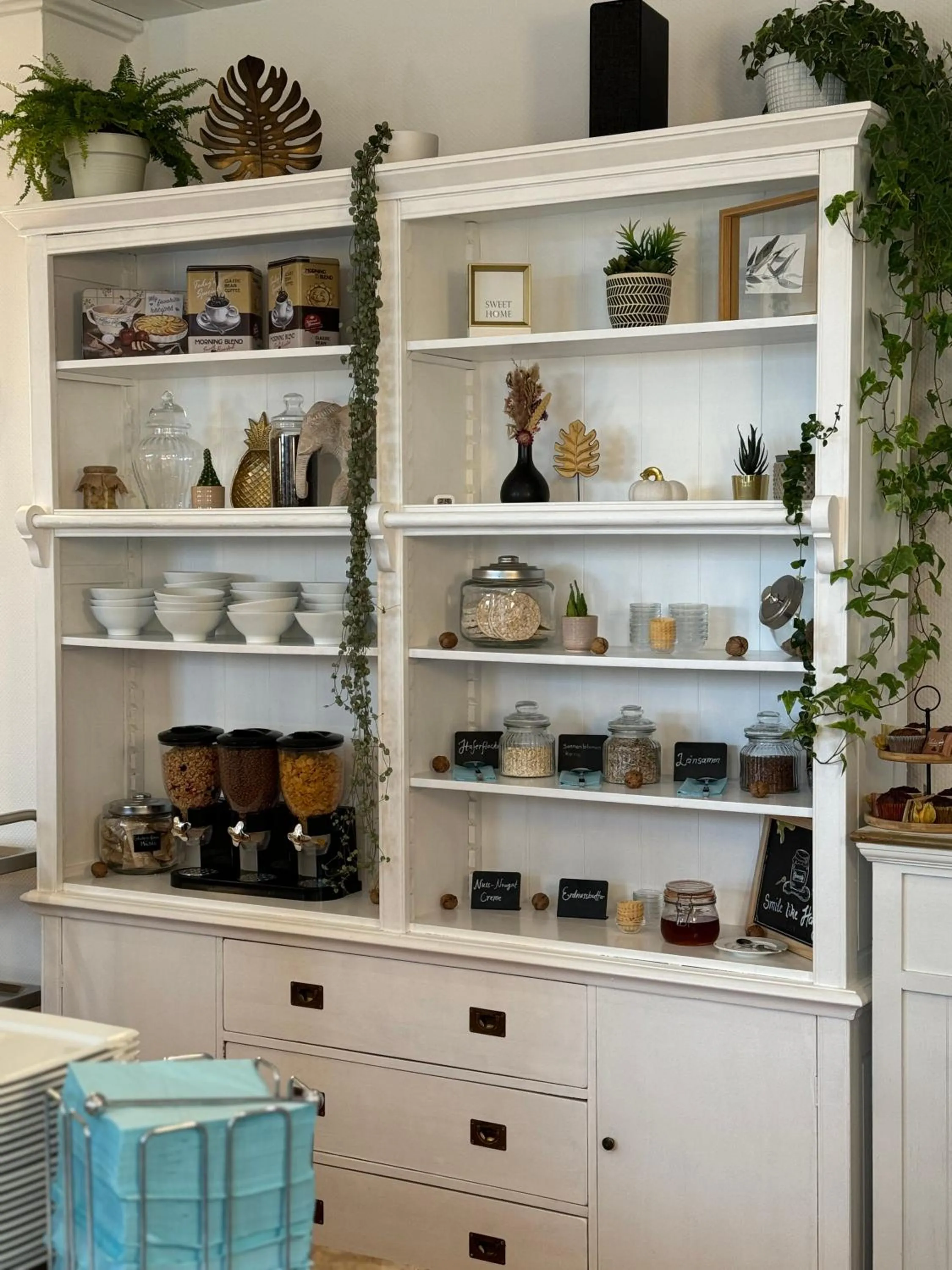 Buffet breakfast in NP Hotel Königshof