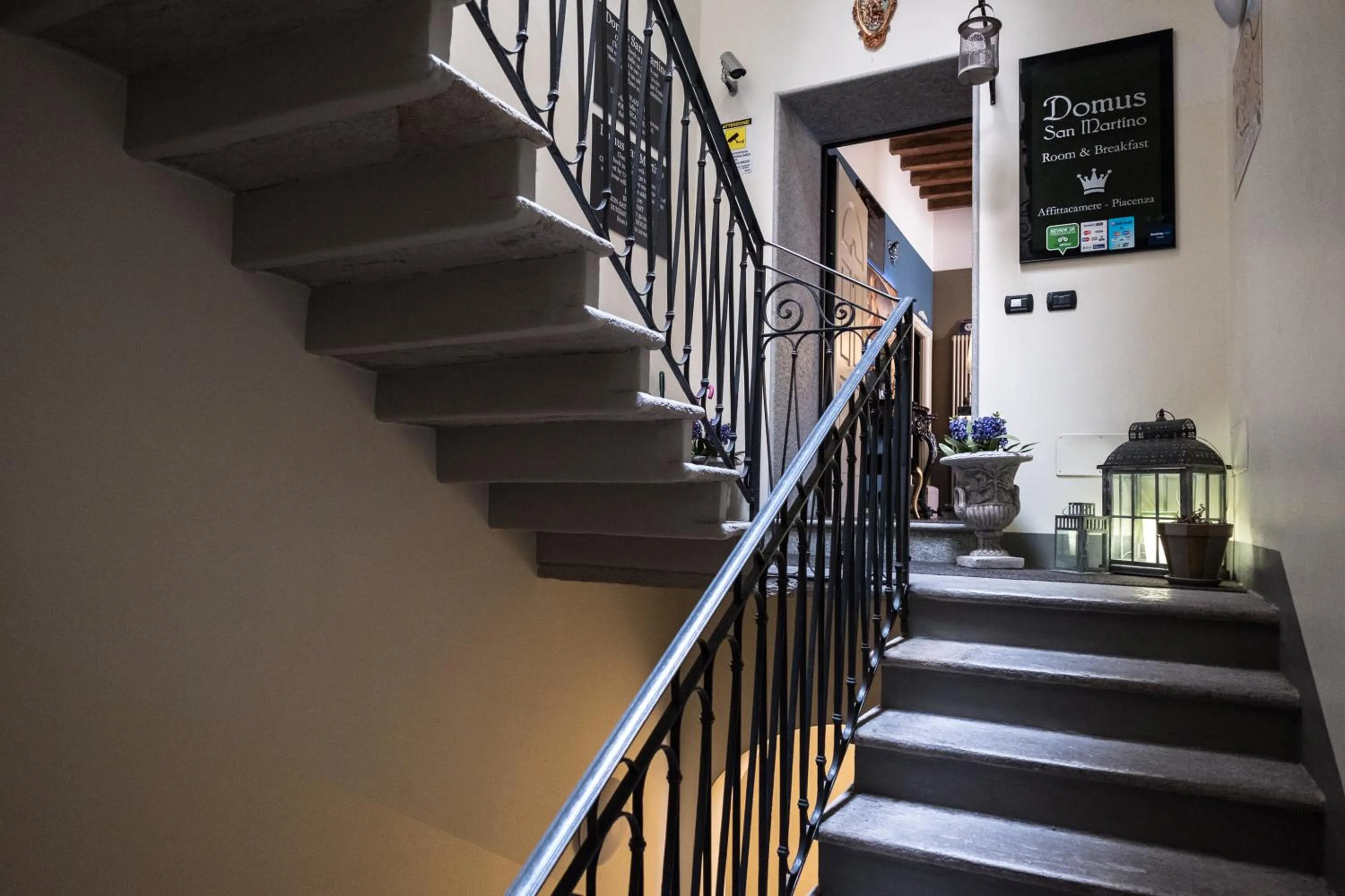 Facade/entrance in Domus San Martino GuestHouse