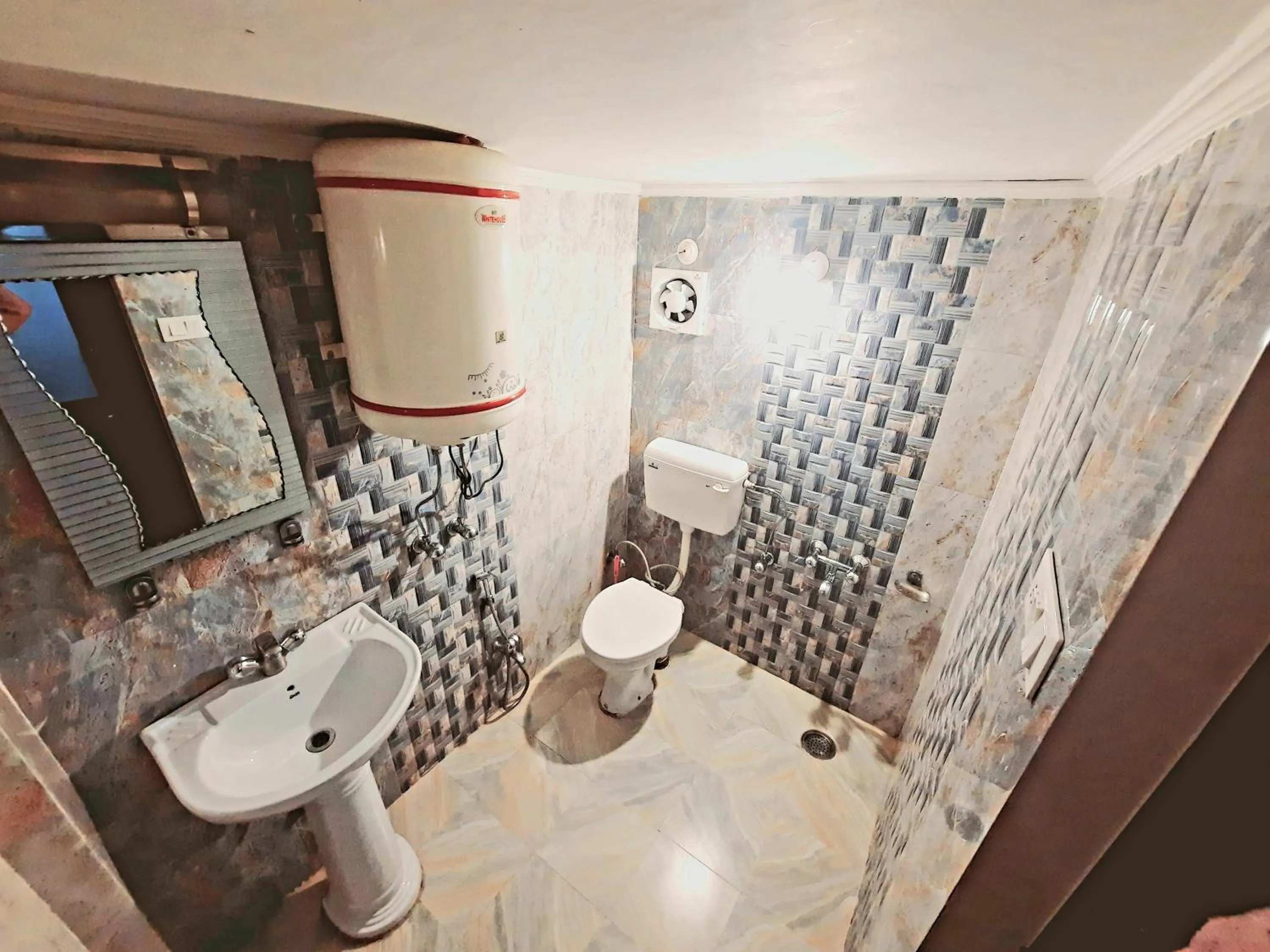 Bathroom in Hotel Al Azrah