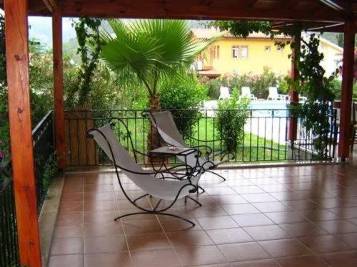 Seating area in Alize Hotel