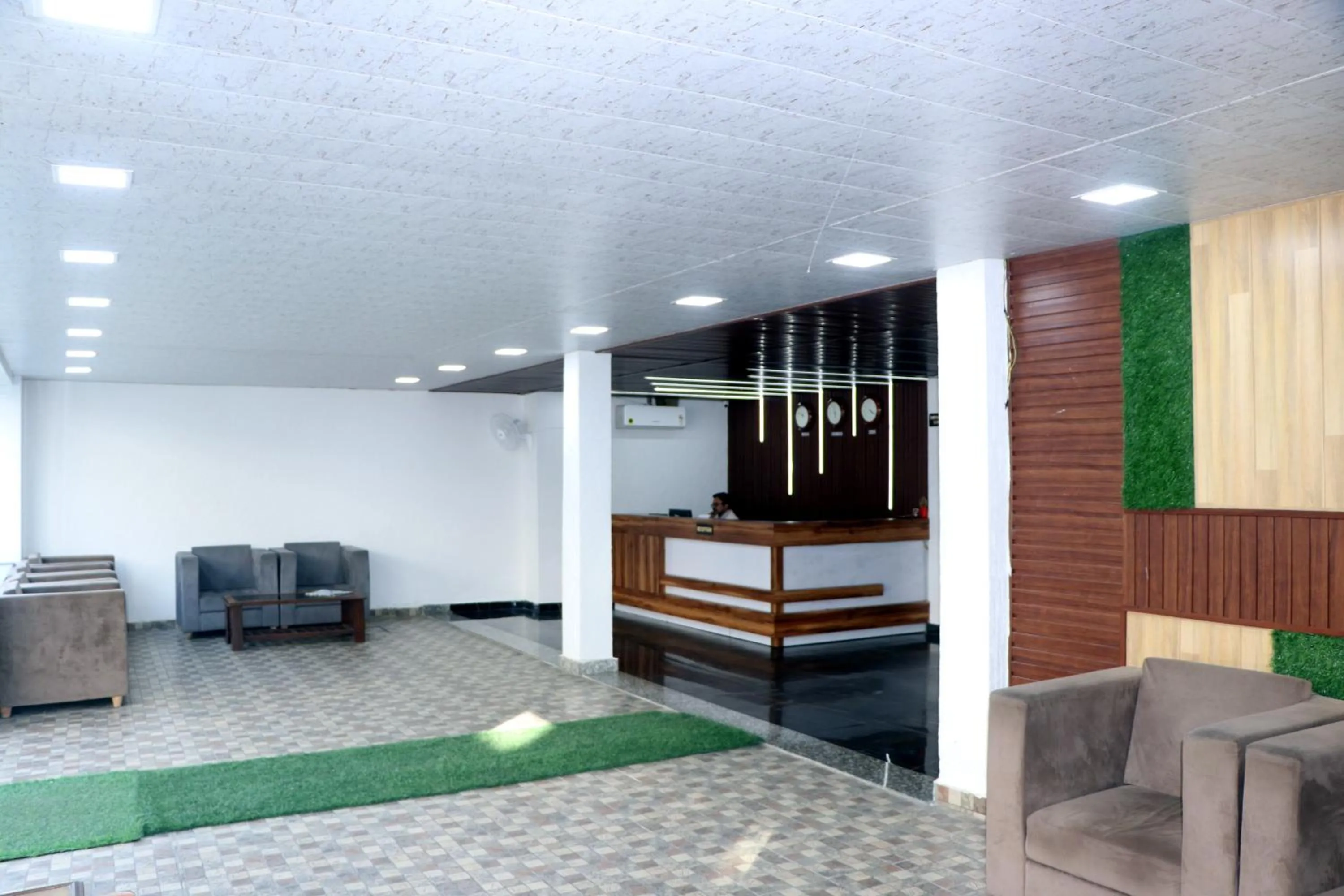 Lobby or reception in Hotel Blue Pine