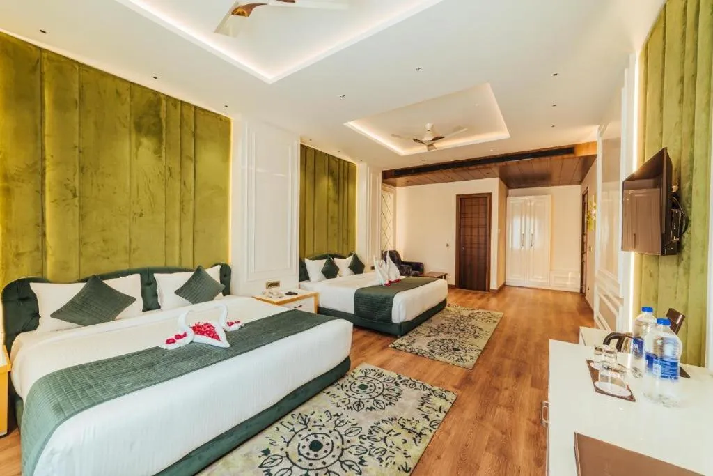 Living room, Bed in The Ramayana Hotel, Ayodhya