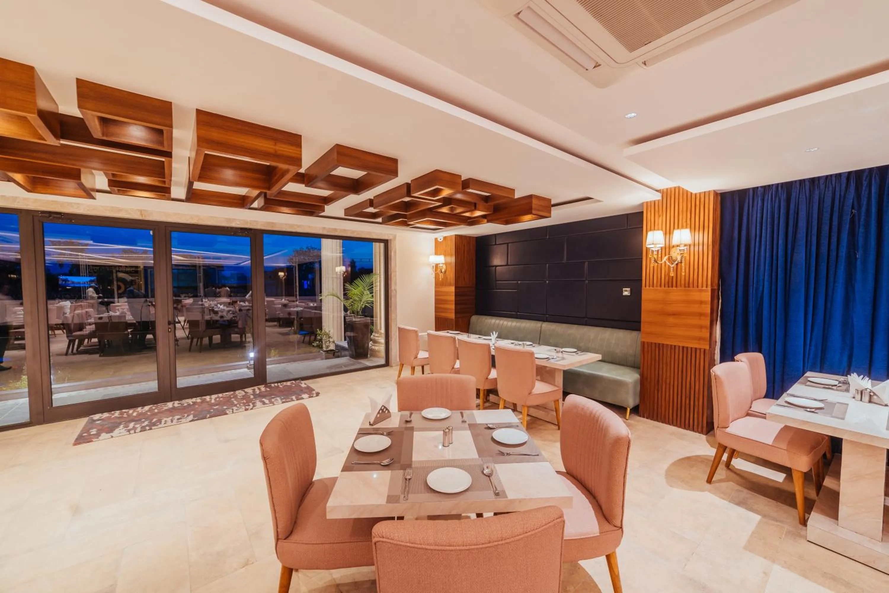 Restaurant/places to eat in The Ramayana Hotel, Ayodhya