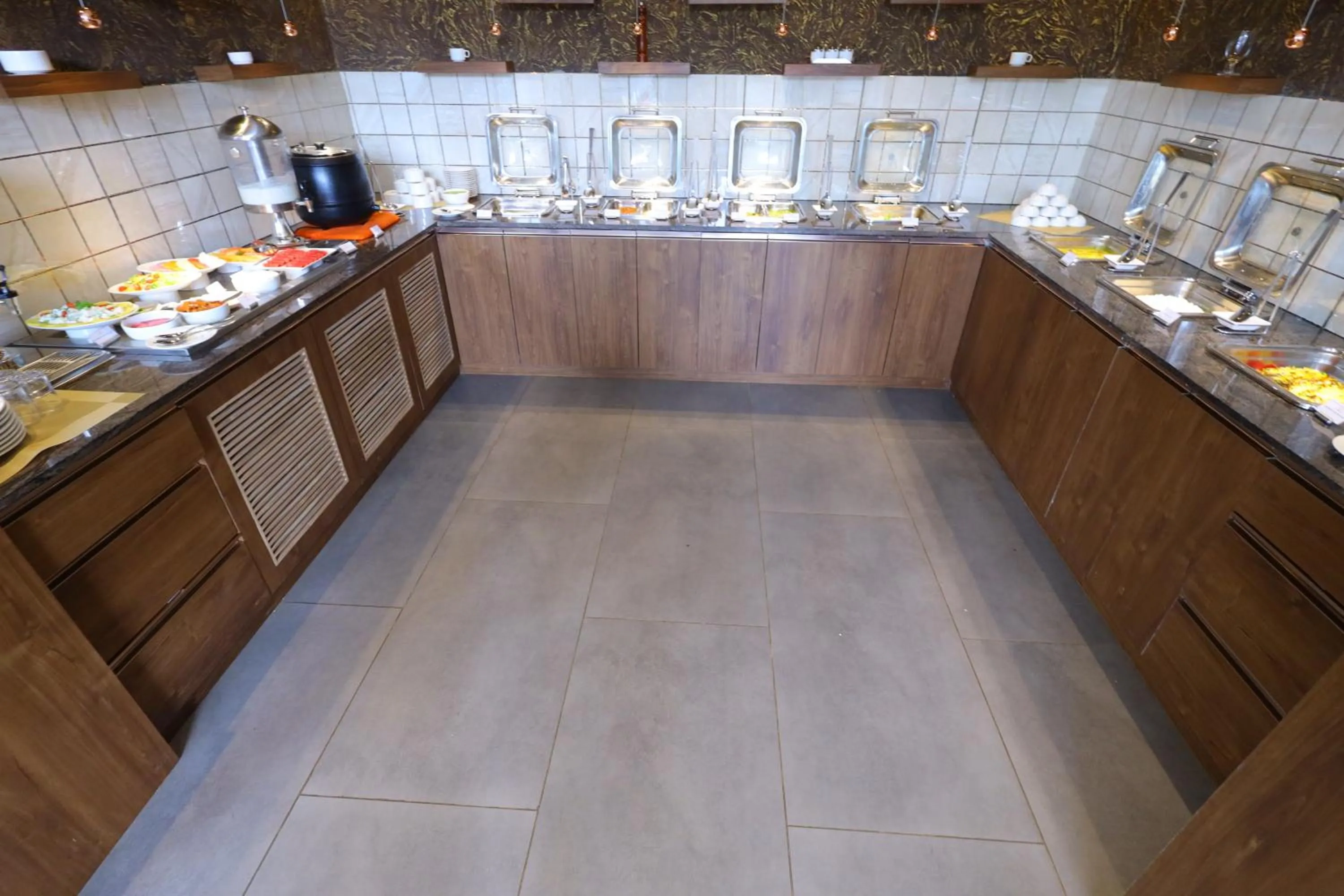 Food and drinks in The Aurum Subrahmanya