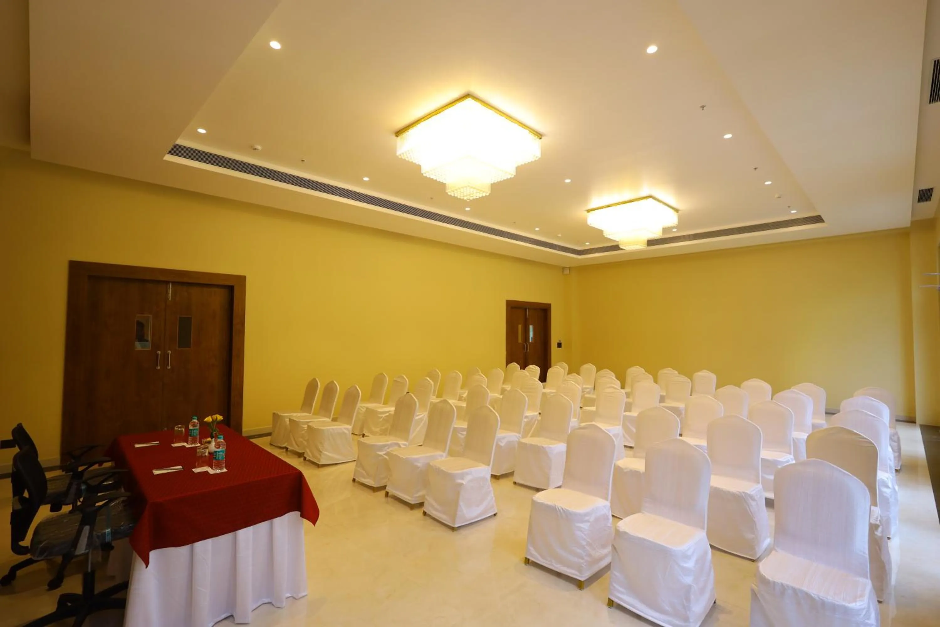 Business facilities in The Aurum Subrahmanya