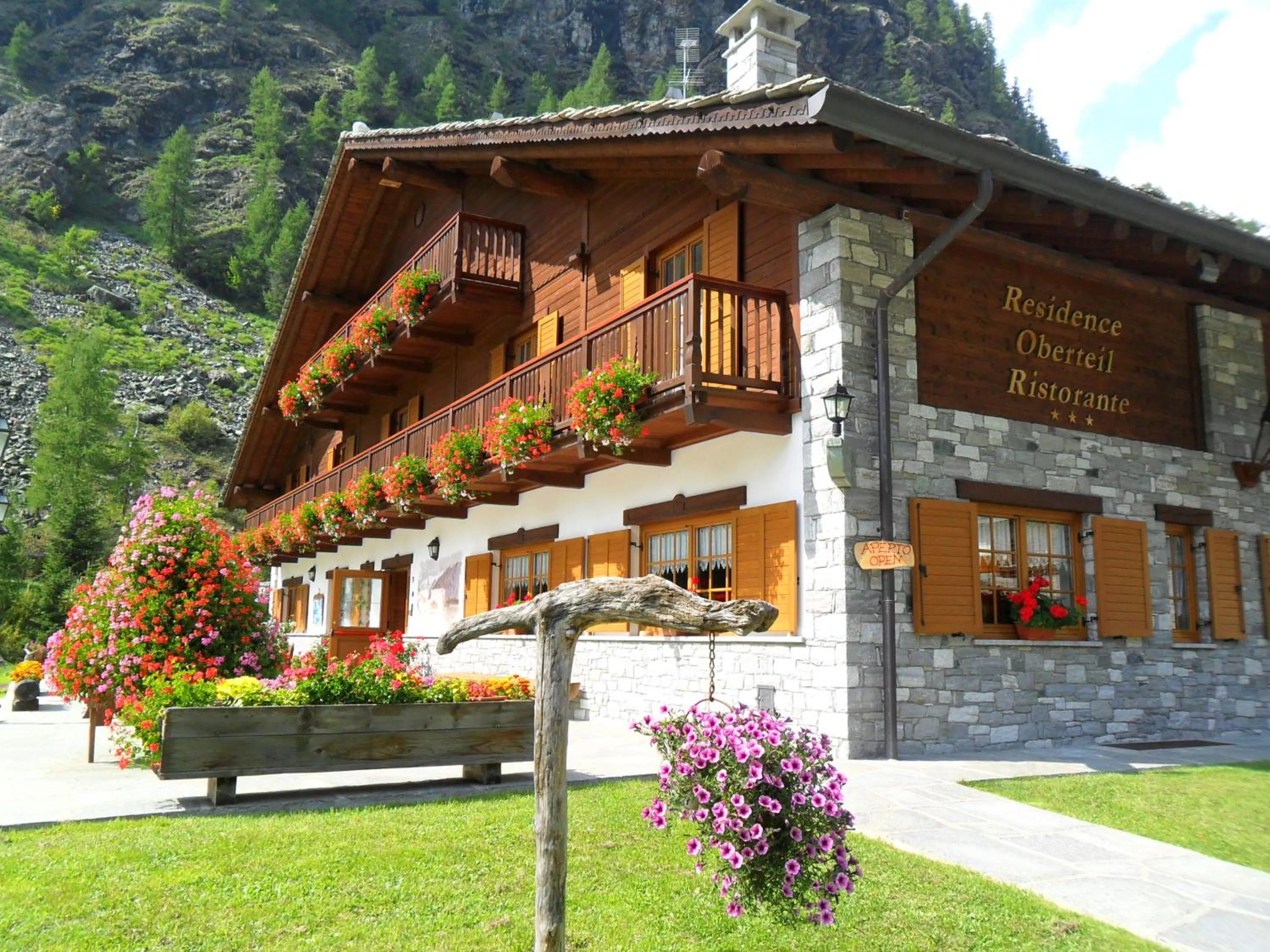 Facade/entrance in Residence Oberteil