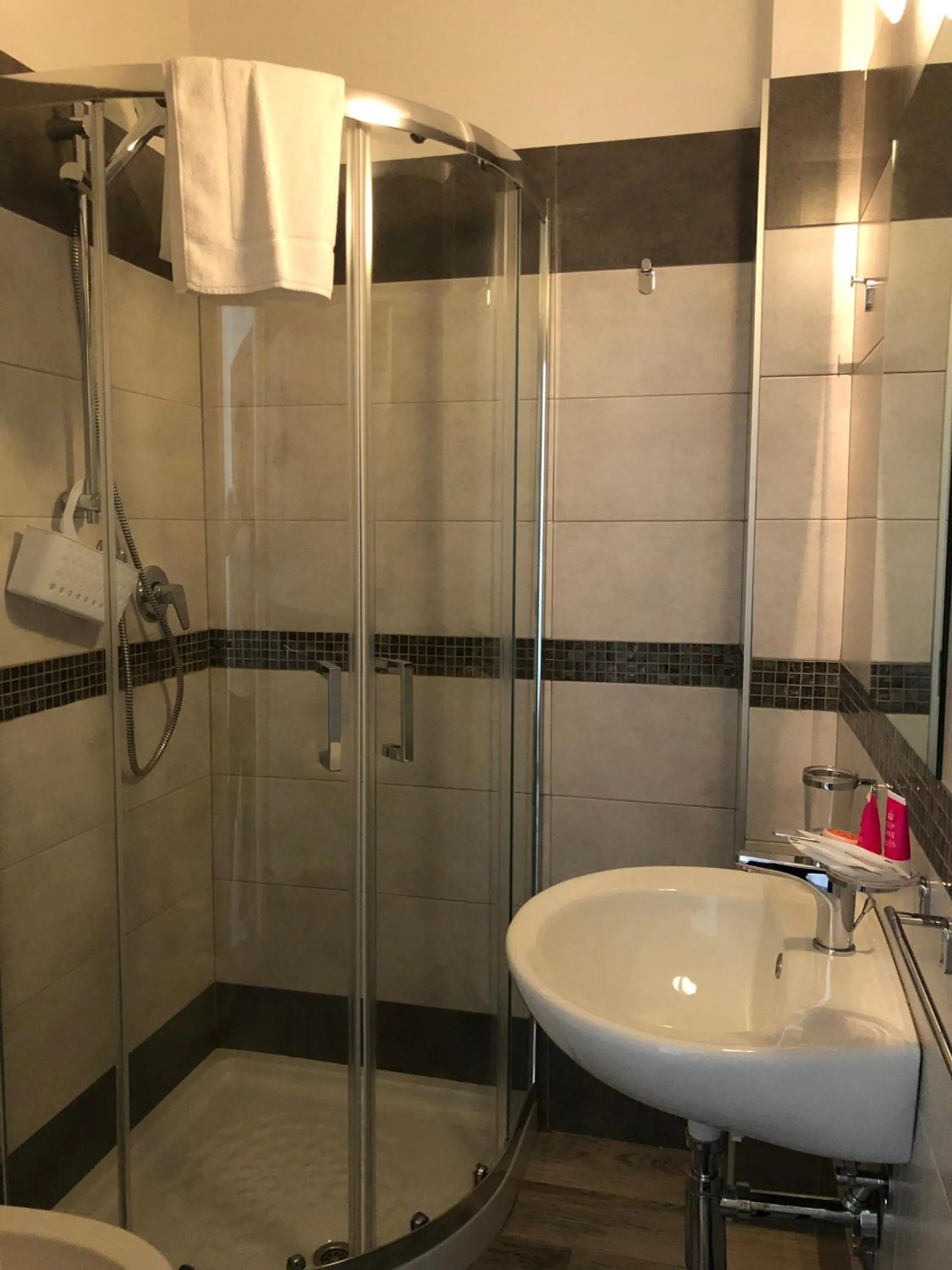 Bathroom in Vinsea Hotel