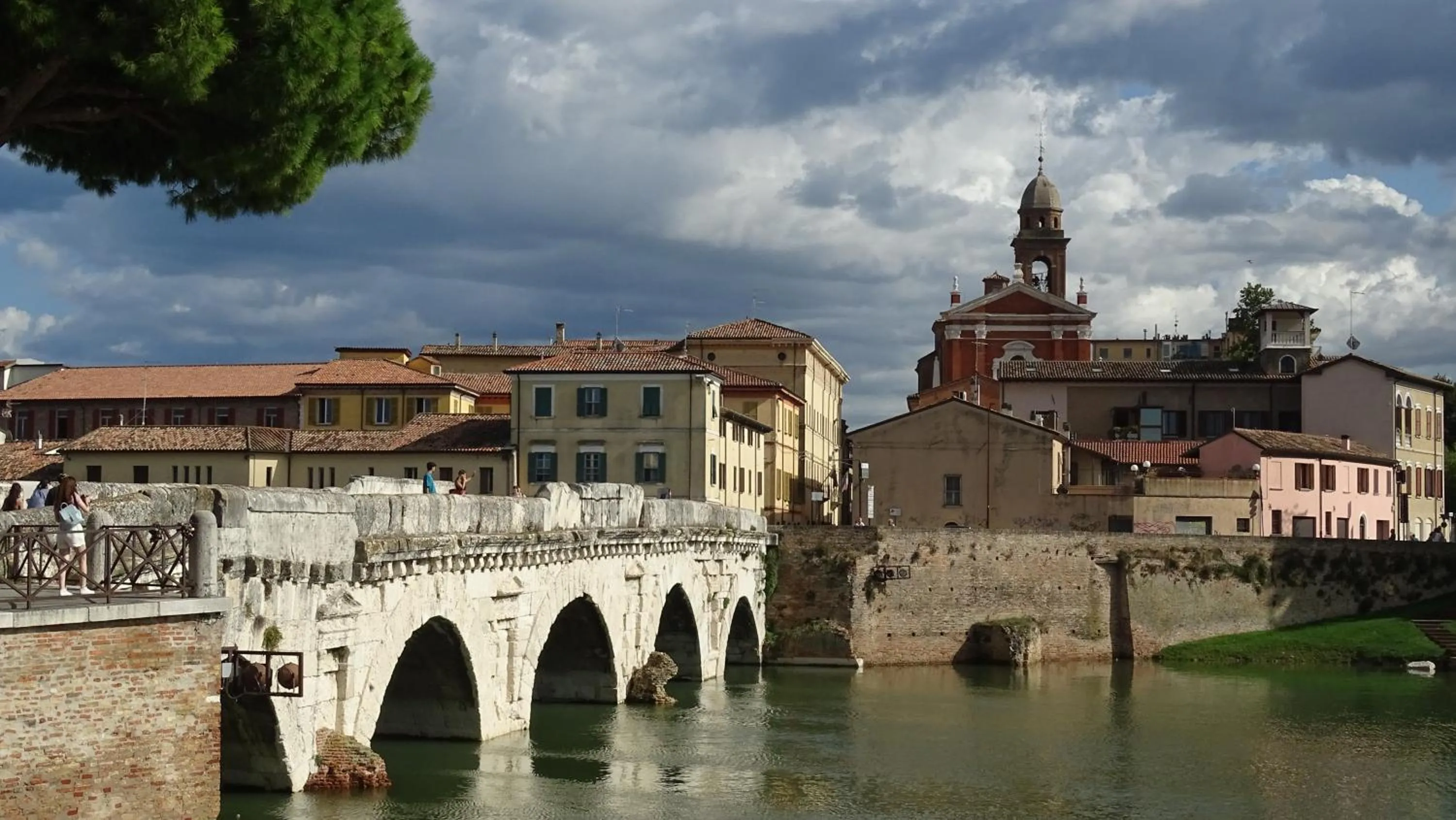 Hiking in Vinsea Hotel