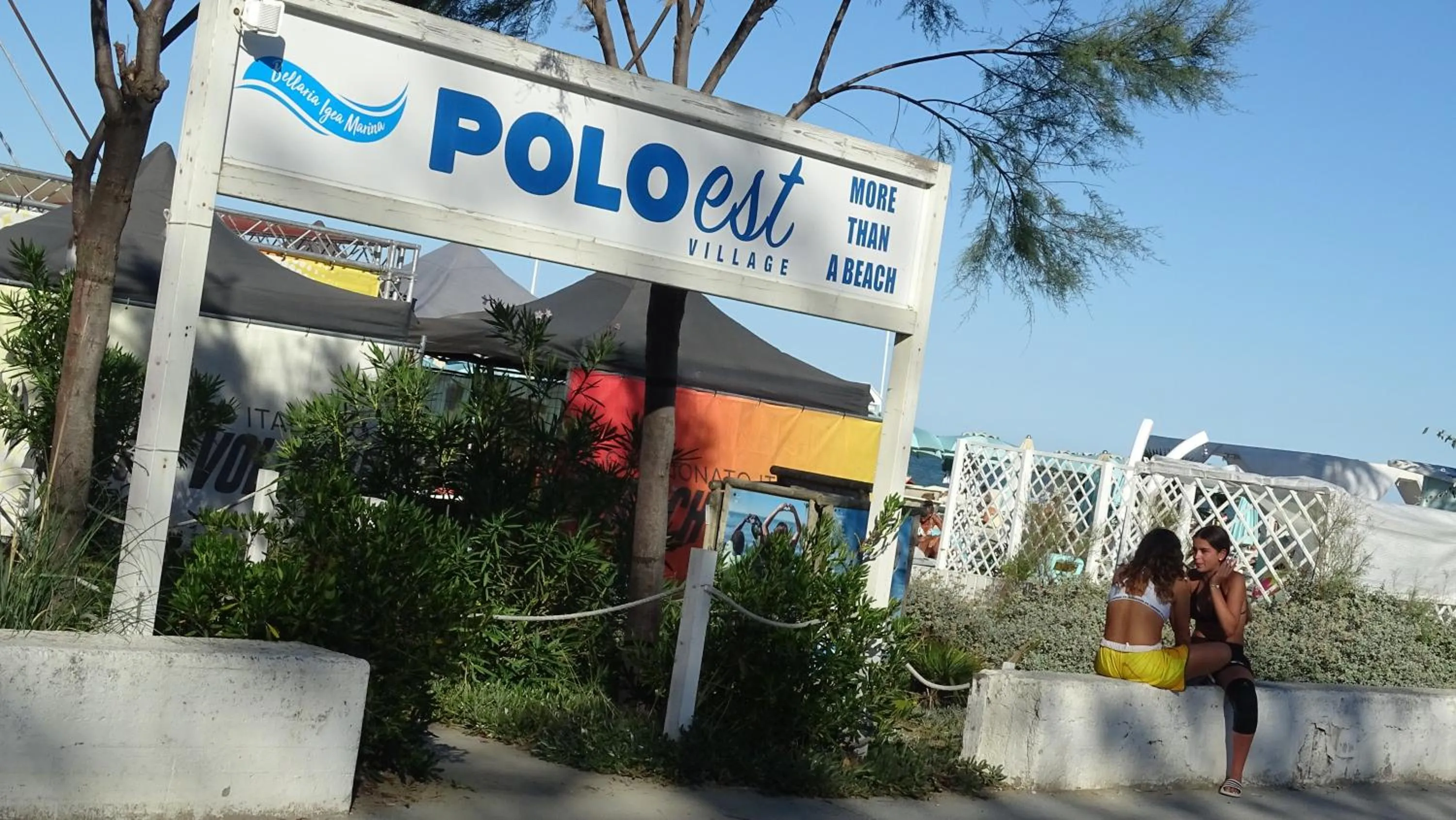 Beach in Vinsea Hotel