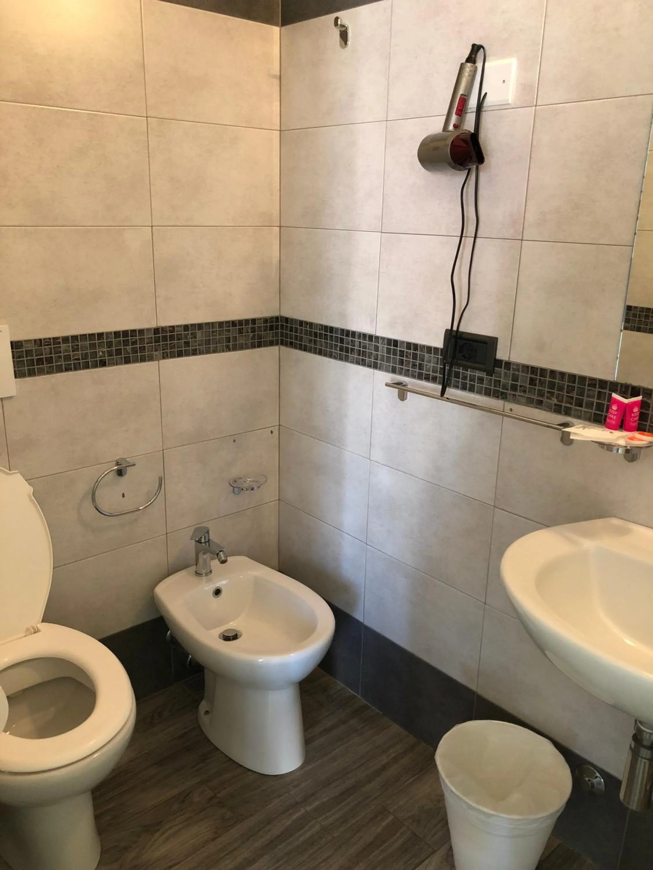 Bathroom in Vinsea Hotel