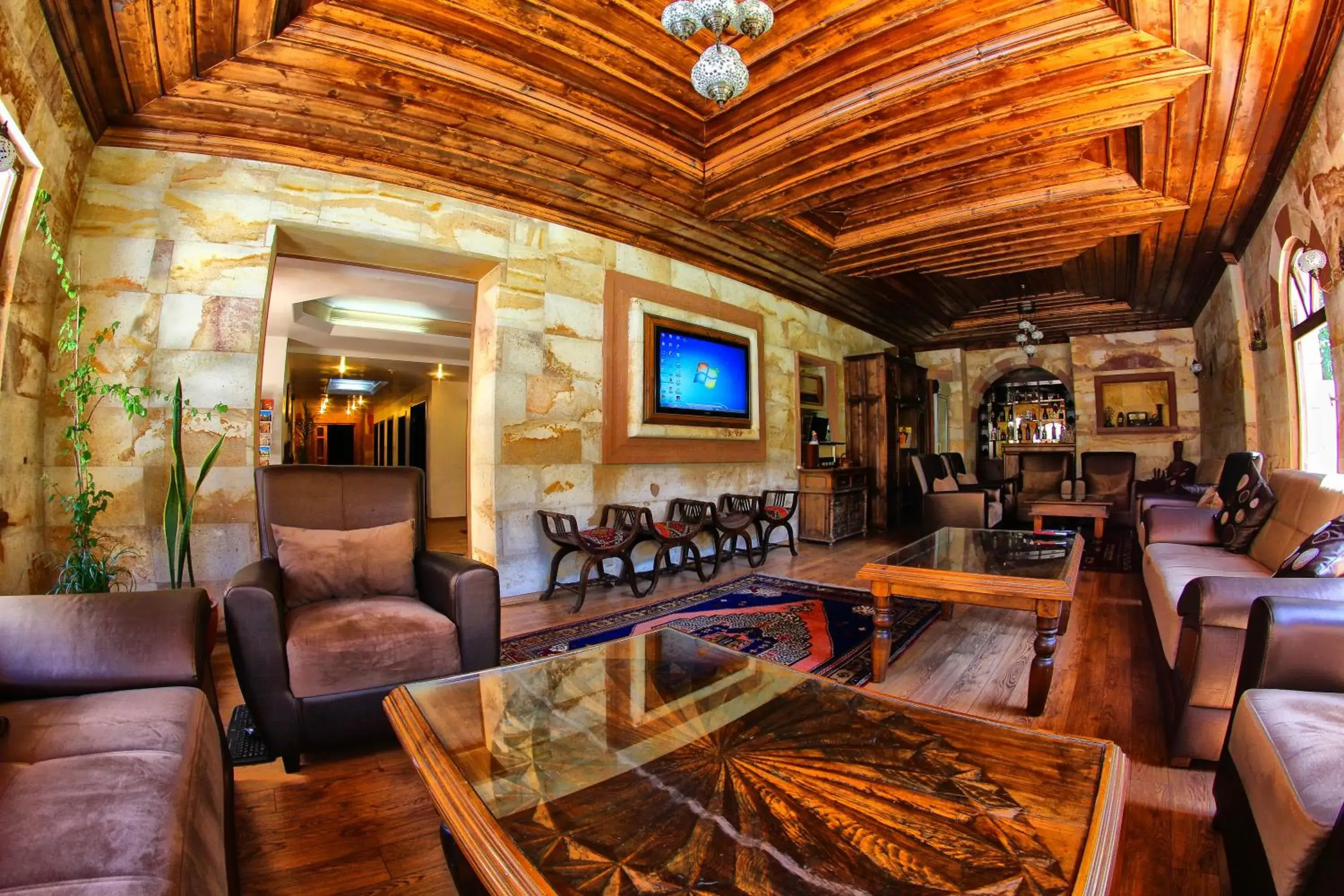 Lounge or bar in Akuzun Stone Hotel Lounge or bar in Akuzun Stone Hotel