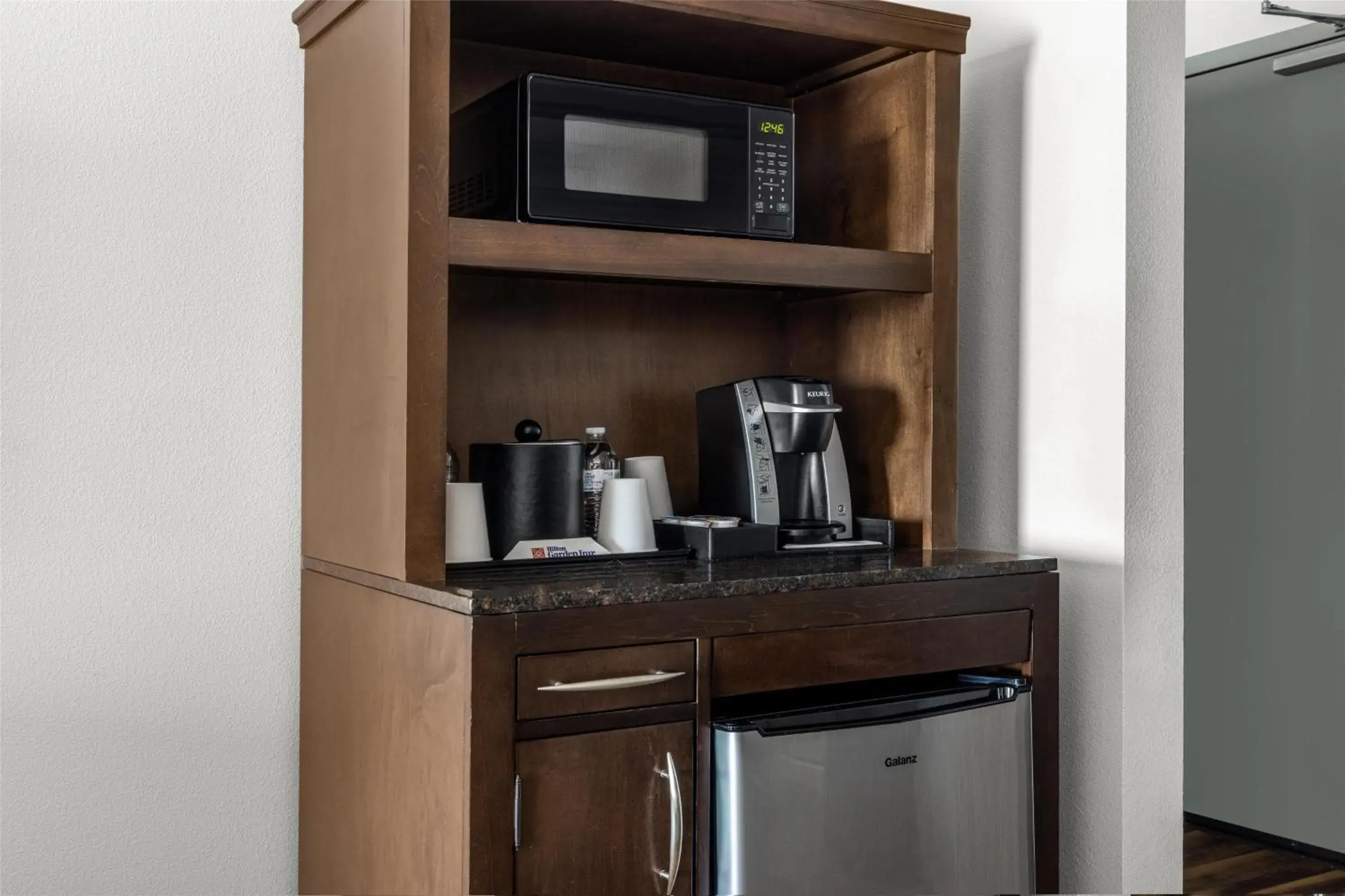 Photo of the whole room in Hilton Garden Inn Pascagoula Photo of the whole room in Hilton Garden Inn Pascagoula