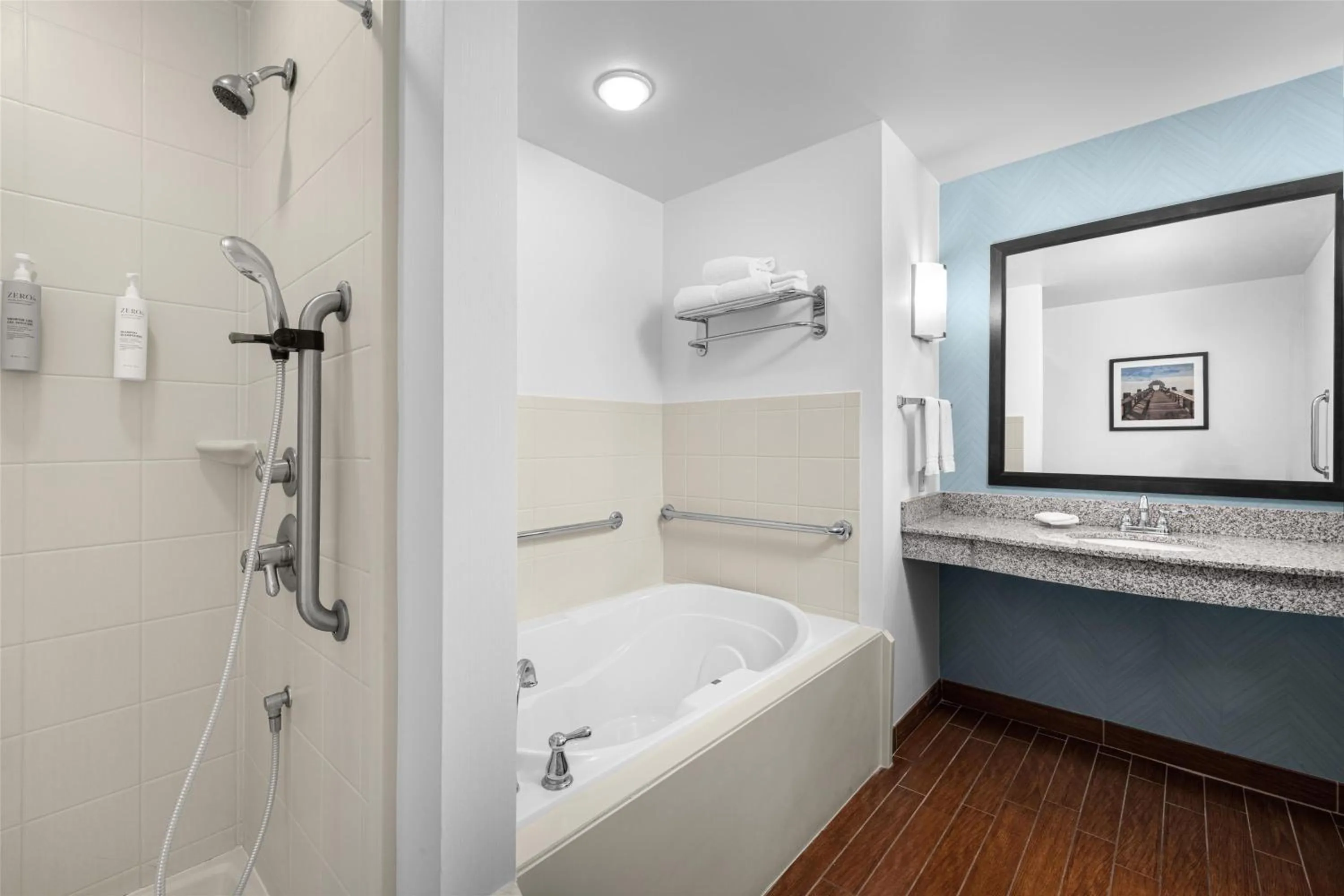 Bathroom in Hilton Garden Inn Pascagoula