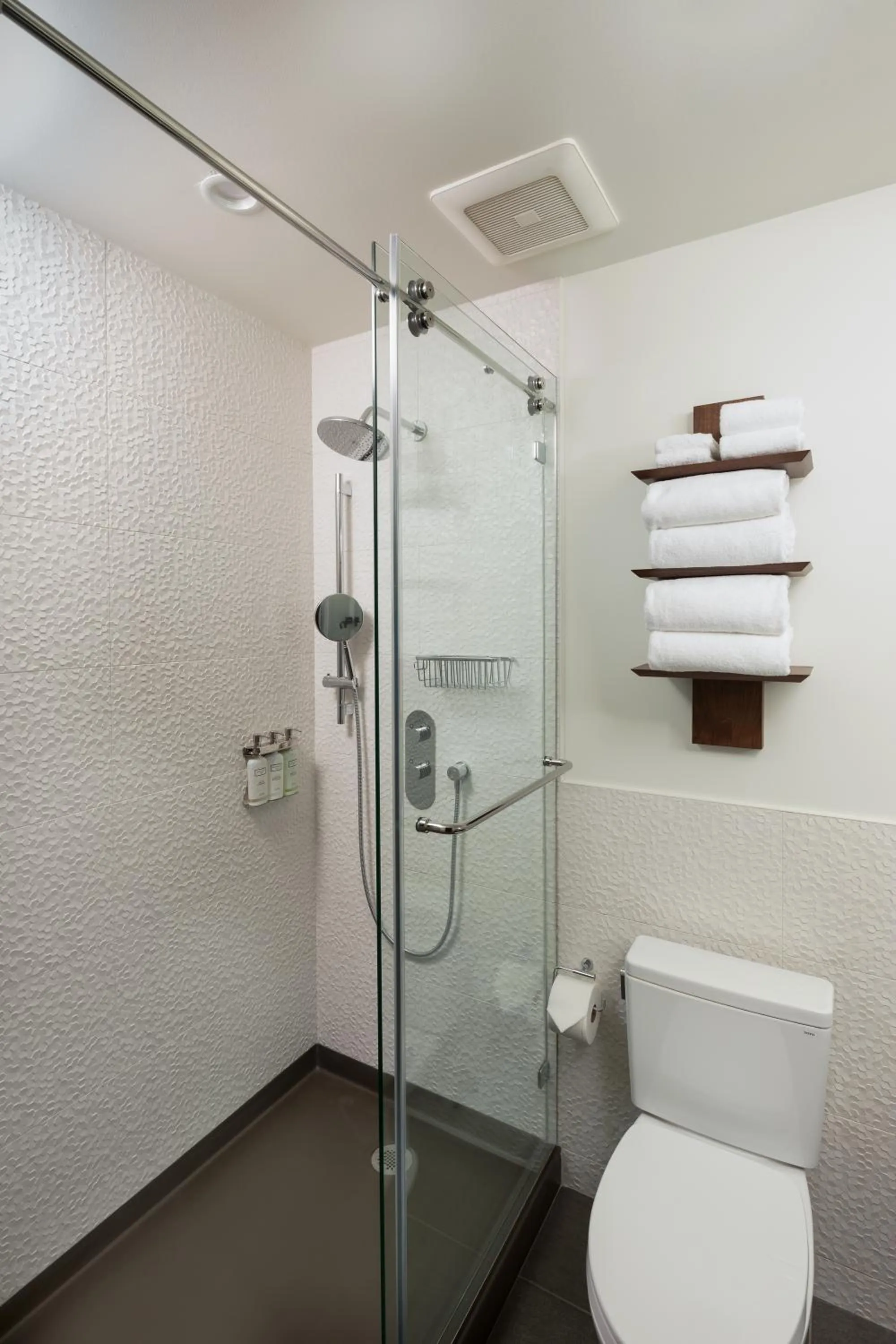 Bathroom in Elevation Lofts Hotel