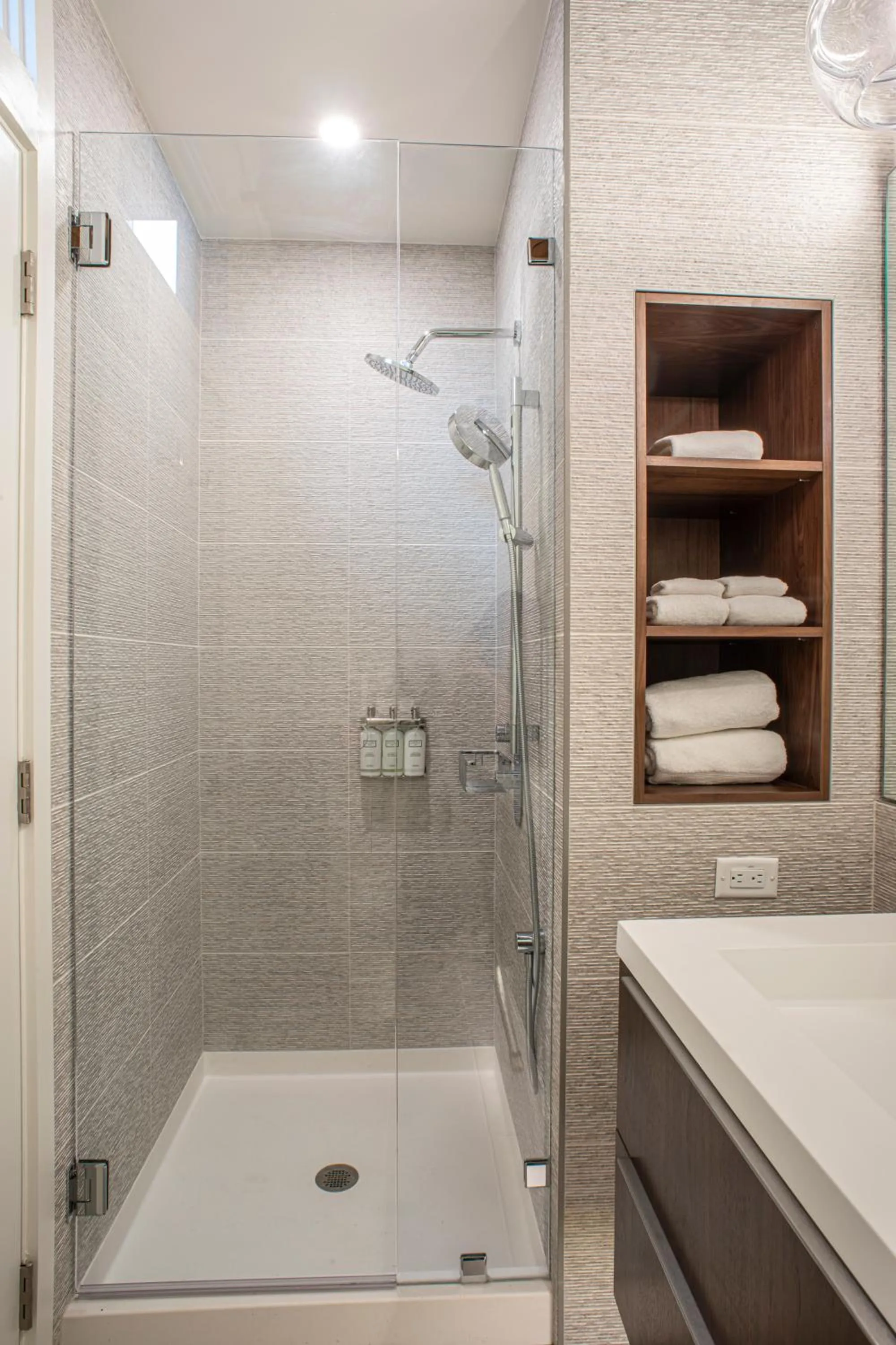 Bathroom in Elevation Lofts Hotel