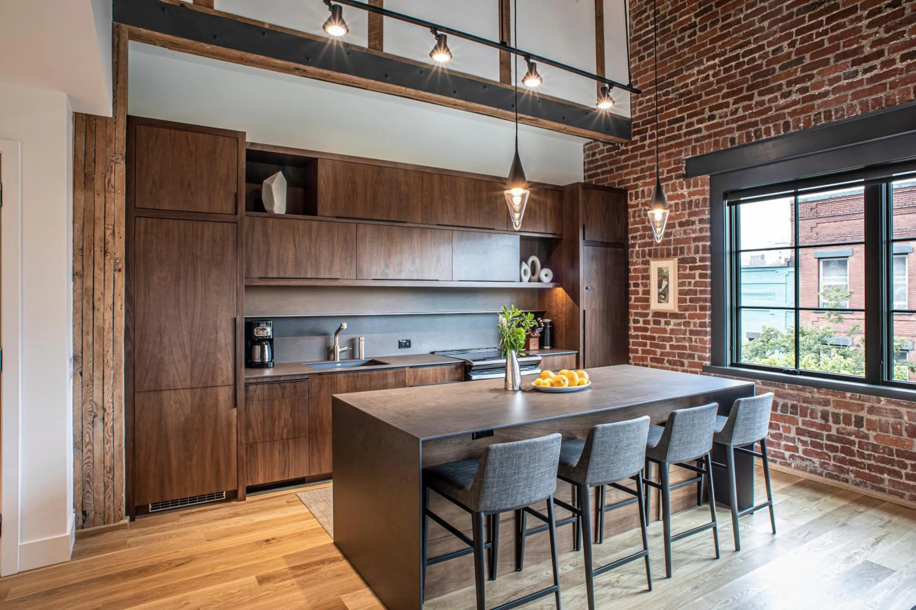 Kitchen or kitchenette in Elevation Lofts Hotel