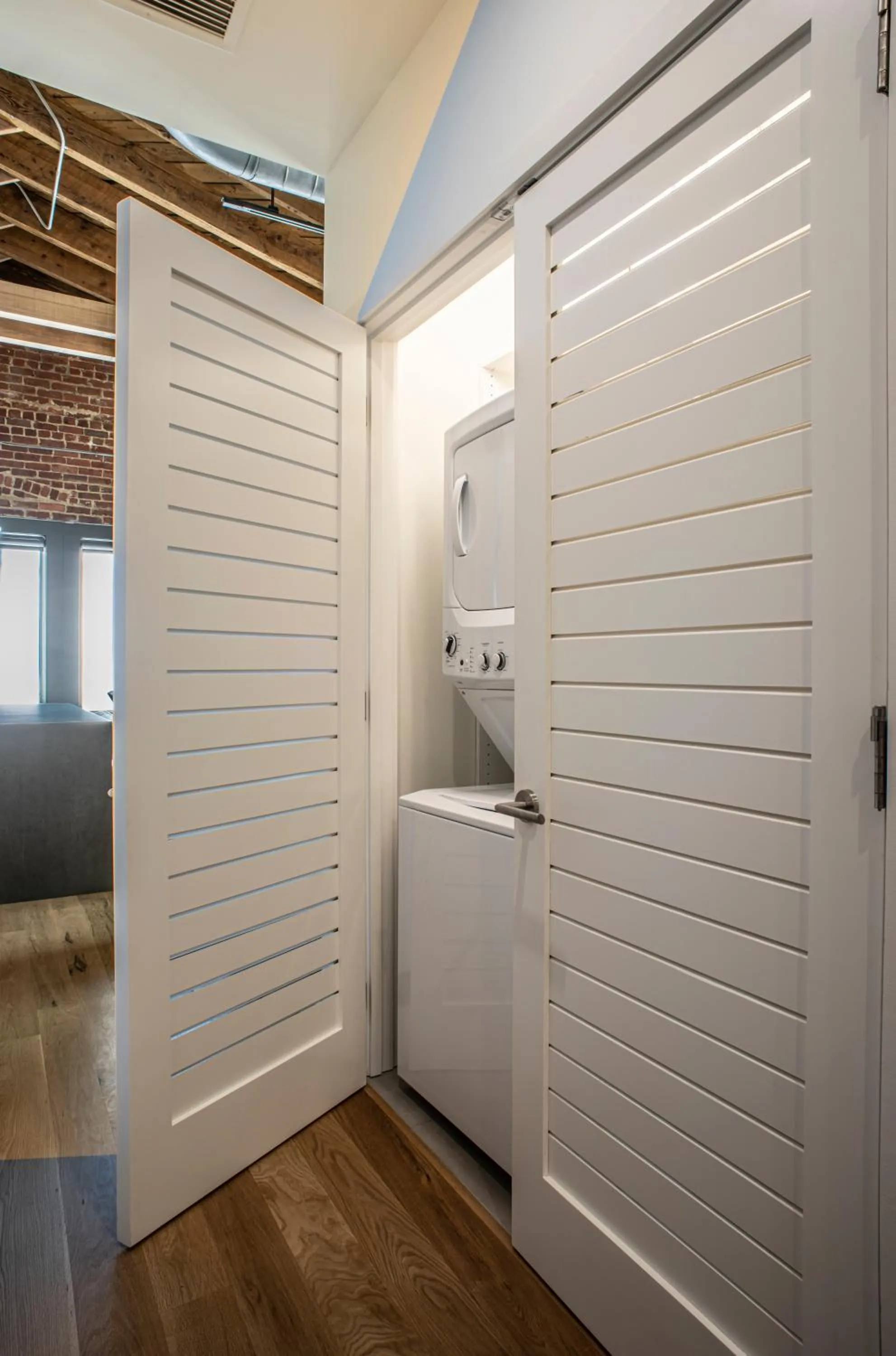 washing machine in Elevation Lofts Hotel